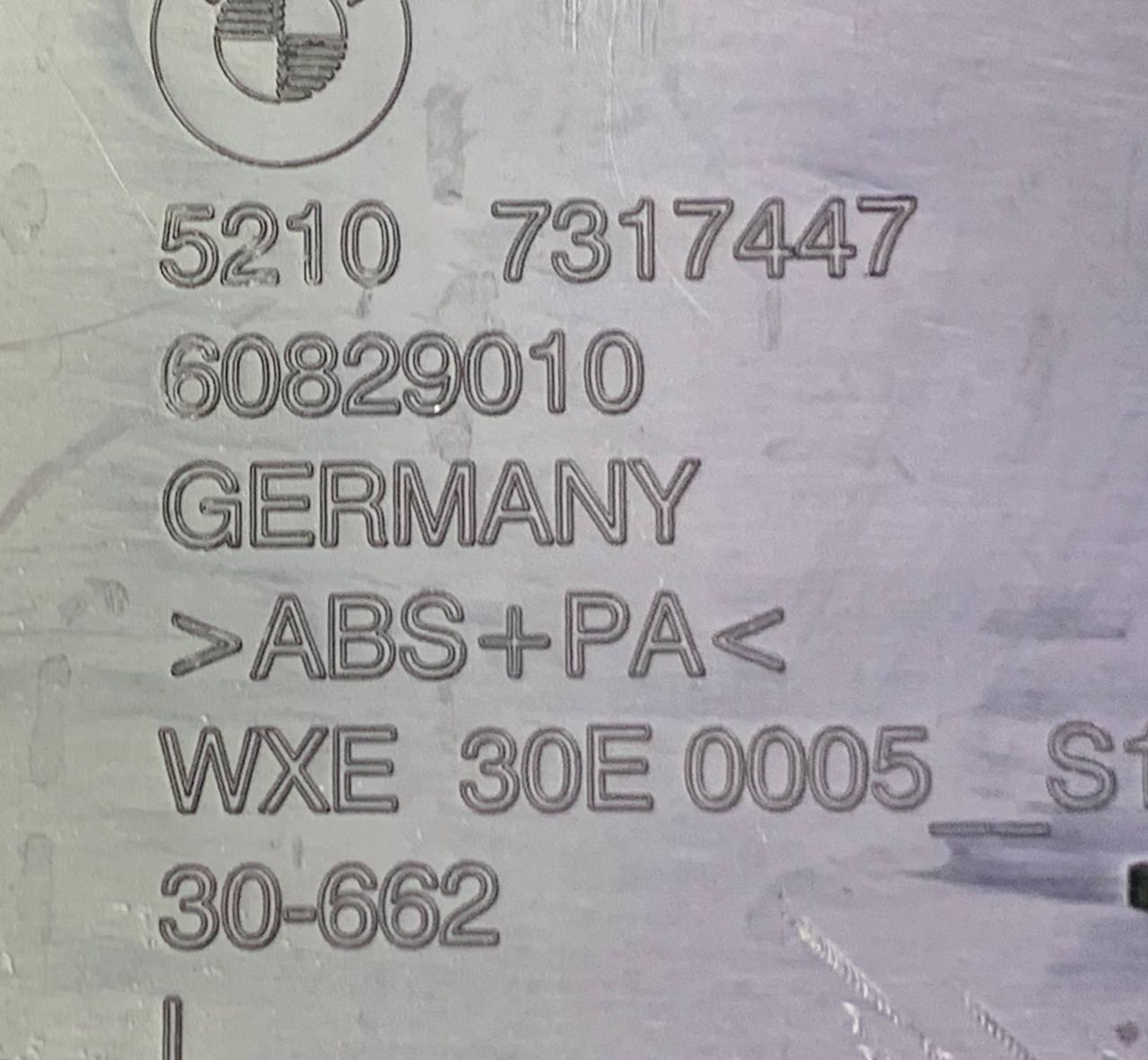 https://gcs.partsauto.market/rn-stockpro.appspot.com/thmbs/h353NjtZg3VDP19b5HMt7LlpbQ93/8ef9831e00610049032ff17597189bc9/a8c547f6cbb68b0ff771dc58e0a0e4de.jpg