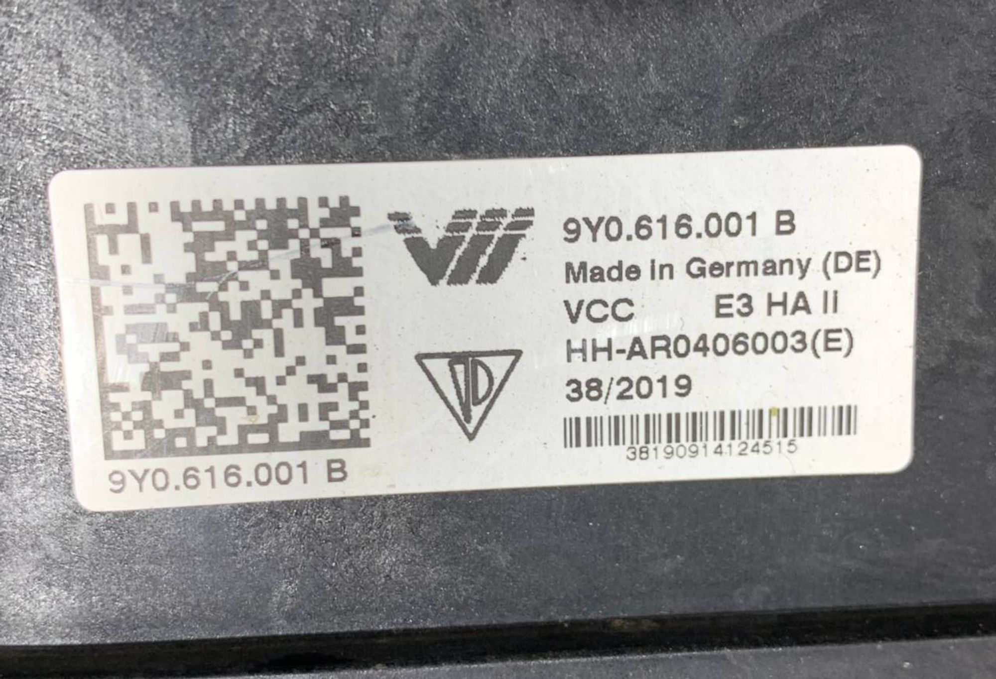 https://gcs.partsauto.market/rn-stockpro.appspot.com/thmbs/h353NjtZg3VDP19b5HMt7LlpbQ93/9a29261653e61feb9bcc8145a9c99073/d074c73f04b8408f3aac10fe89b2ea0b.jpg