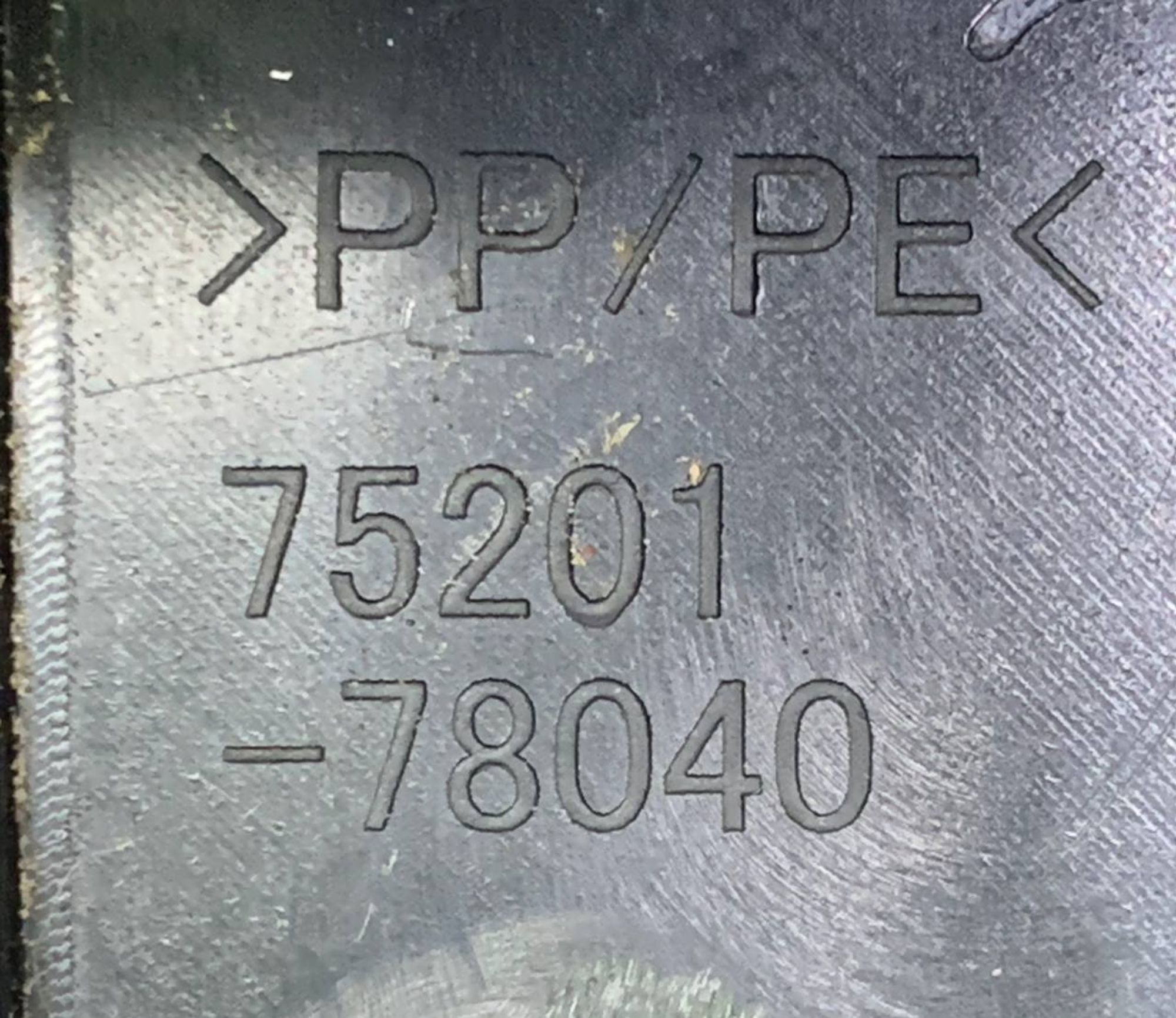 https://gcs.partsauto.market/rn-stockpro.appspot.com/thmbs/h353NjtZg3VDP19b5HMt7LlpbQ93/aece4b23a16ab8c2b4479610a7a847af/1b544ea976ee89af0908503b394a3beb.jpg