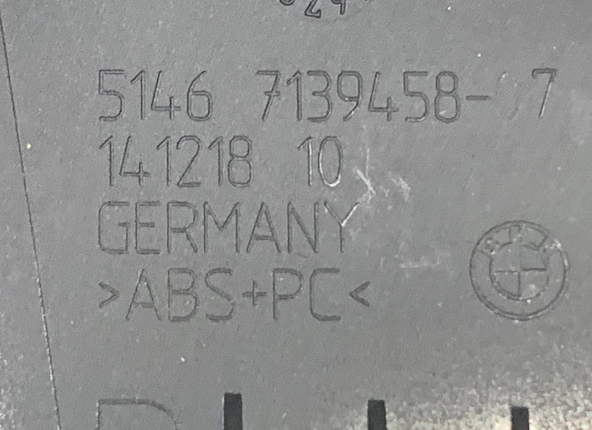 https://gcs.partsauto.market/rn-stockpro.appspot.com/thmbs/h353NjtZg3VDP19b5HMt7LlpbQ93/c6381bef78ca4e24920a2f44922ff34e/e844e6843259bd7b09267e71a06d05fe.jpg