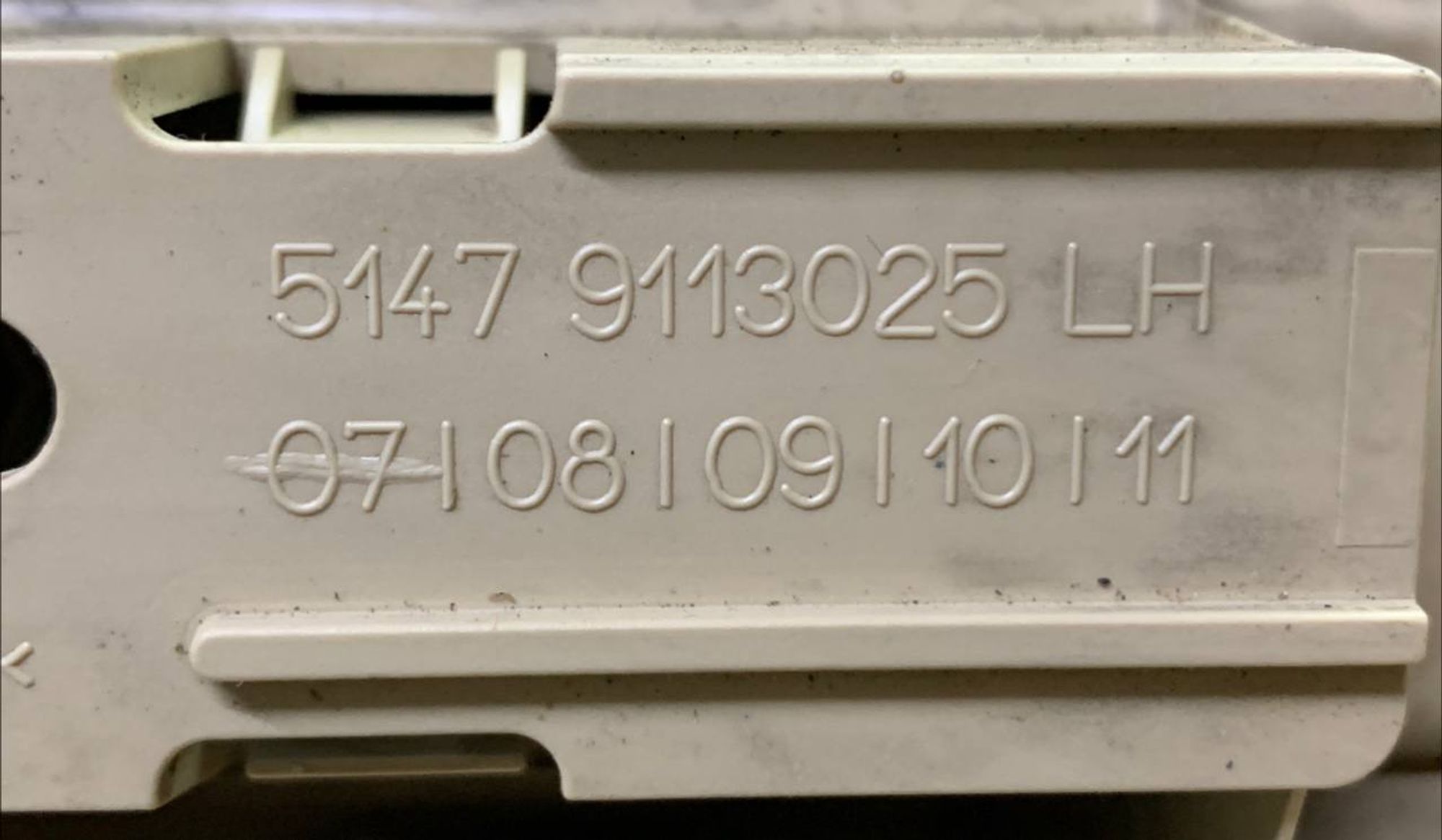 https://gcs.partsauto.market/rn-stockpro.appspot.com/thmbs/h353NjtZg3VDP19b5HMt7LlpbQ93/d2b96913f9ad9f97326a61d1975ba477/4d22d9ec1df1780da03e3930824b52c7.jpg