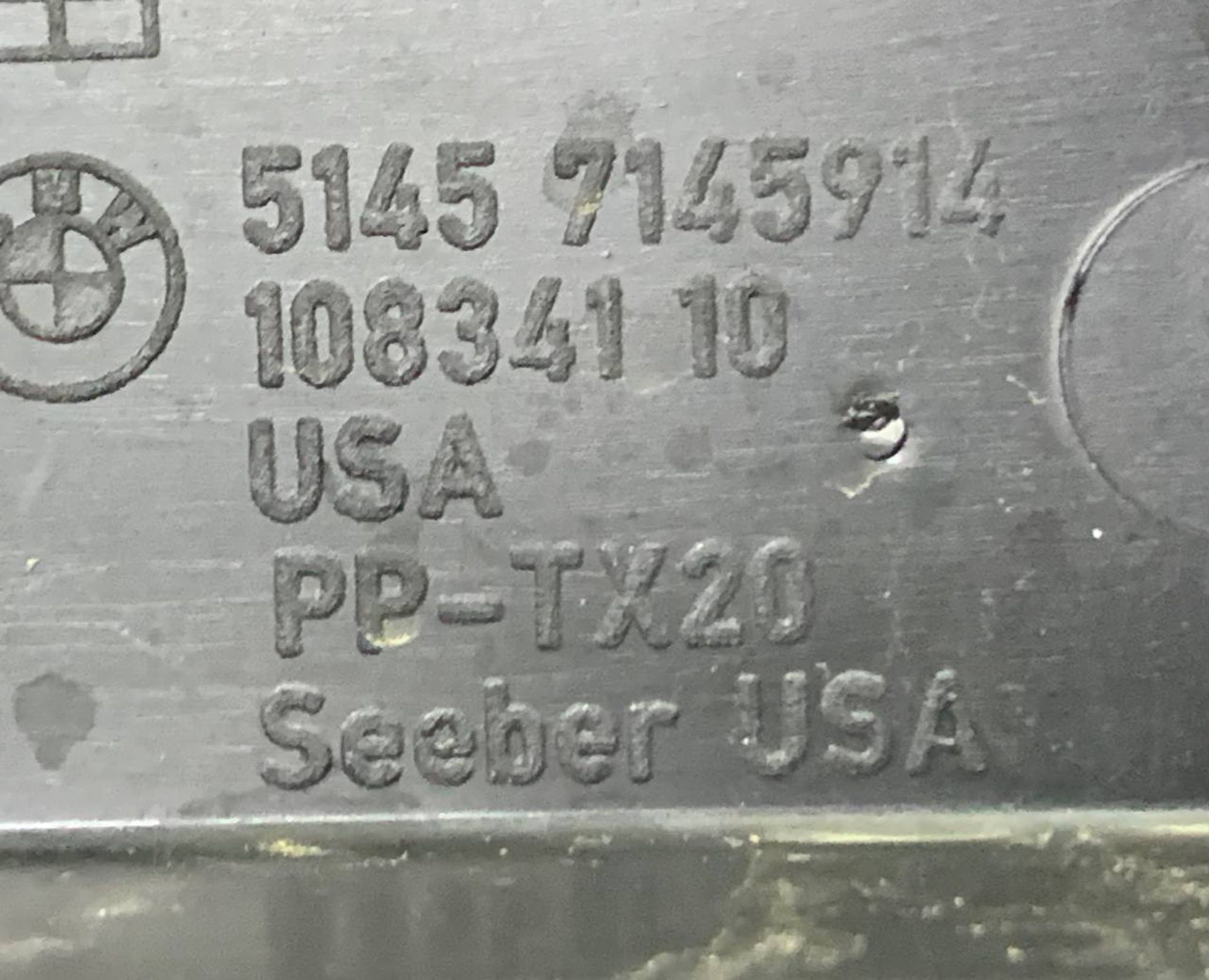 https://gcs.partsauto.market/rn-stockpro.appspot.com/thmbs/h353NjtZg3VDP19b5HMt7LlpbQ93/f9eacc2631948269c672d7dc97761e5c/58938064201bd0a756aa06d44225126b.jpg