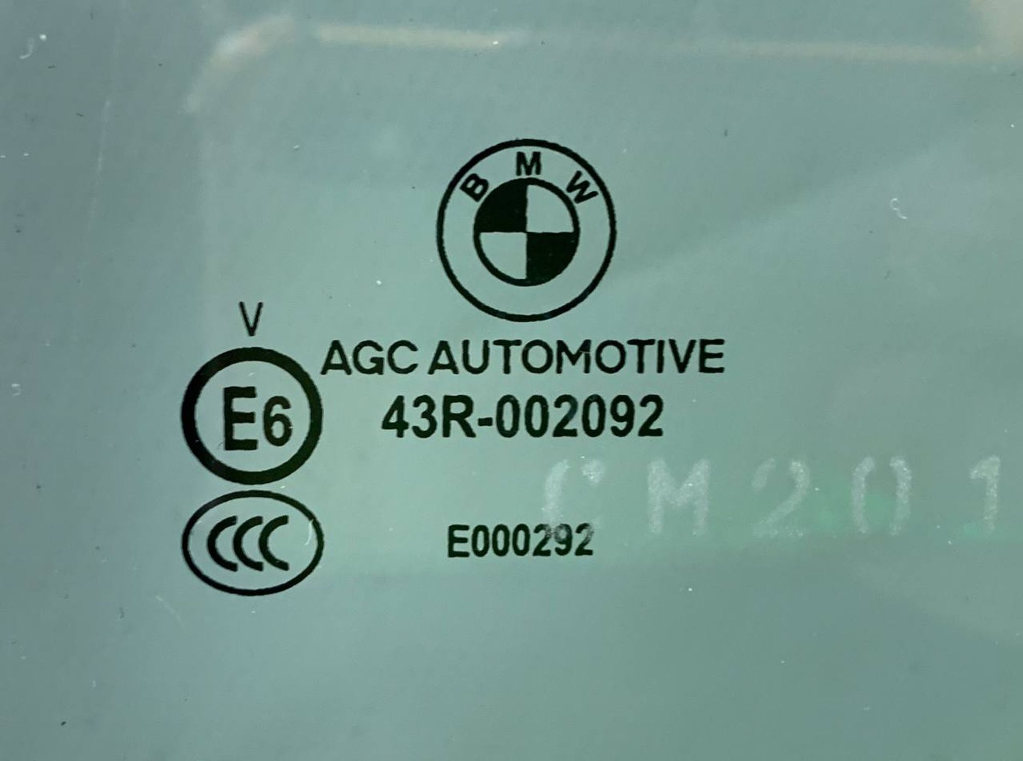 https://gcs.partsauto.market/rn-stockpro.appspot.com/thmbs/h353NjtZg3VDP19b5HMt7LlpbQ93/fb699b8a6db4f1cacde1fe875609f5be/bca8090365fb673e579db093d7476303.jpg