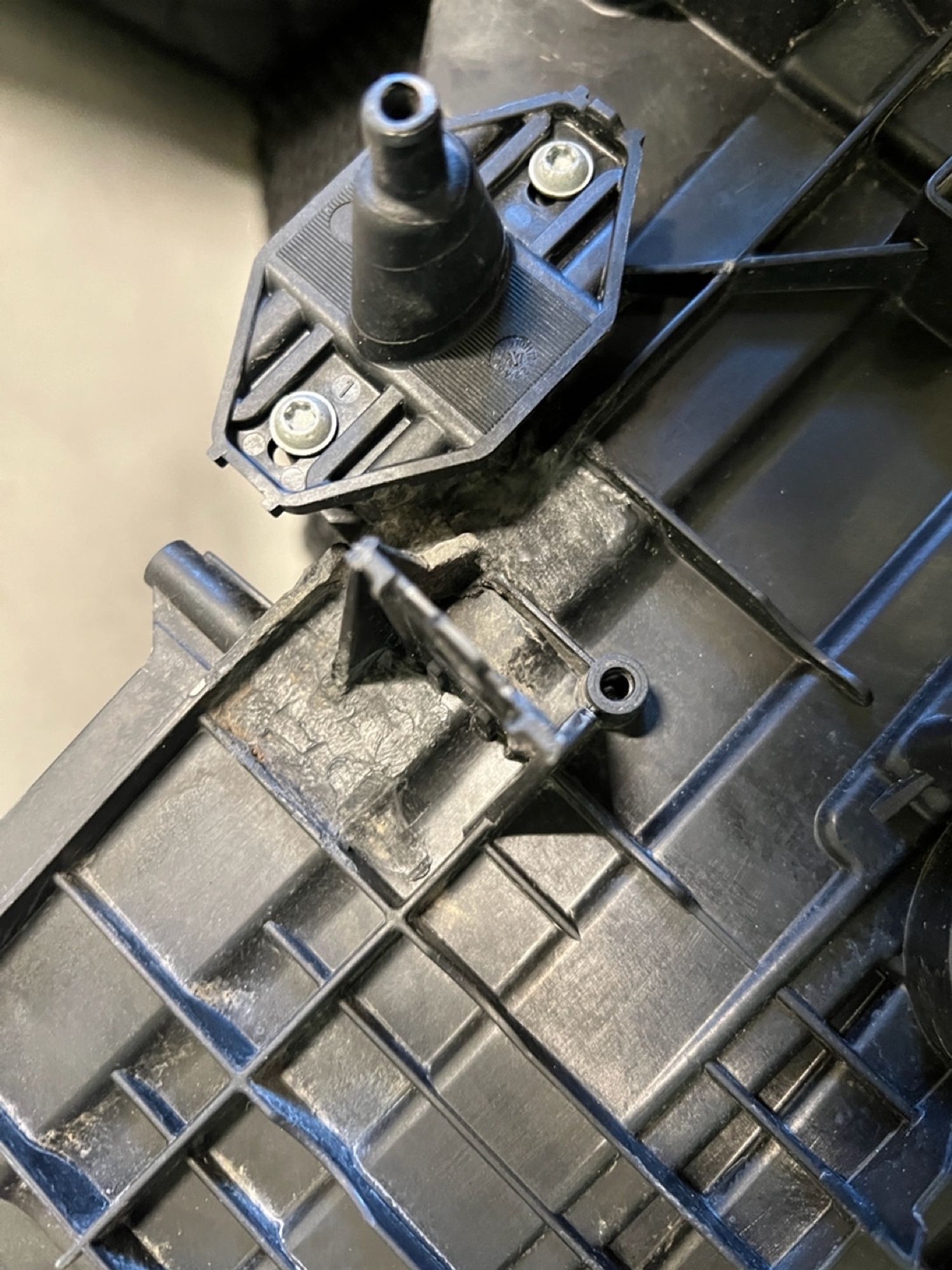 https://gcs.partsauto.market/rn-stockpro.appspot.com/thmbs/userImages/023b849d373d11de63dc0462f16639d7/part/87a059c7-9769-469b-b7c7-1e62ce8035c7_1749768515039.jpg