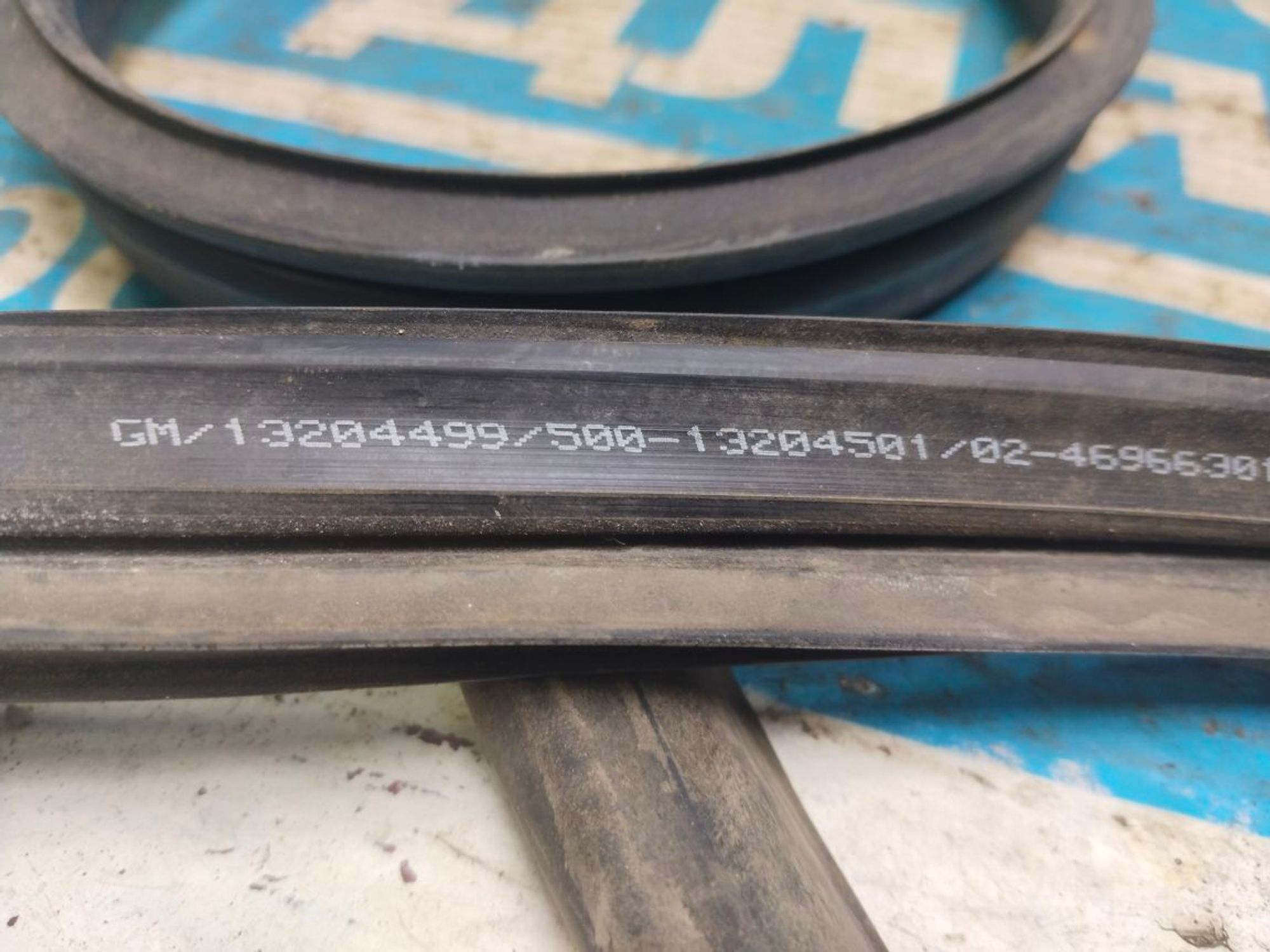https://gcs.partsauto.market/rn-stockpro.appspot.com/thmbs/userImages/04b14f3e97906bf642f27fcd69e72bf8/part/47d97505-fd83-4536-809e-9906a2c417bd_1747762494011.jpg