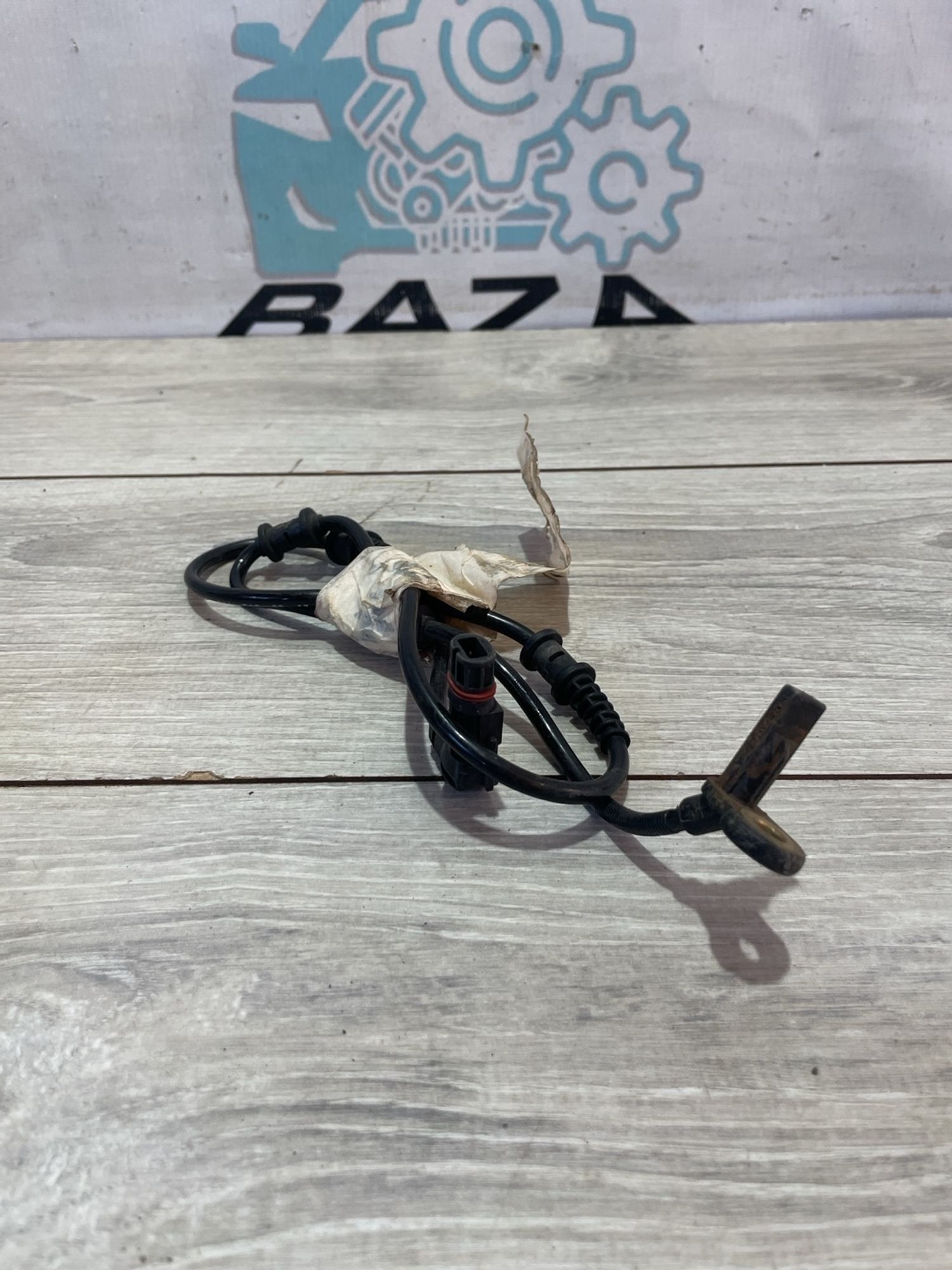 https://gcs.partsauto.market/rn-stockpro.appspot.com/thmbs/userImages/0d5a73f363ec19ea8b7d8d6483ce4211/part/341b2ab7-6727-4d66-9c9d-75c94735a767_1742462166888.jpg
