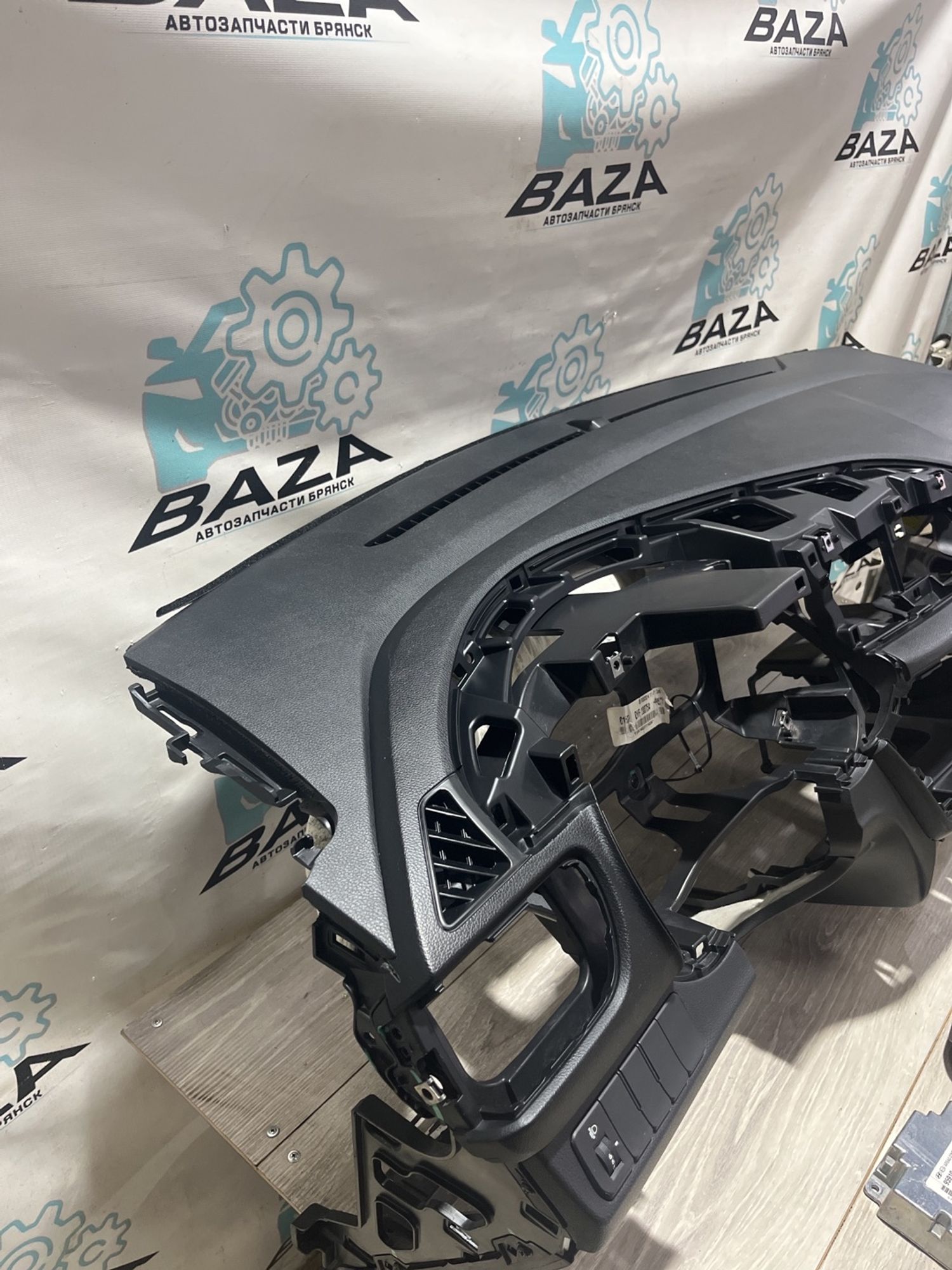 https://gcs.partsauto.market/rn-stockpro.appspot.com/thmbs/userImages/0d5a73f363ec19ea8b7d8d6483ce4211/part/3bf33e99-d77e-4adc-9f56-e99a918fc2e9_1736584638041.jpg