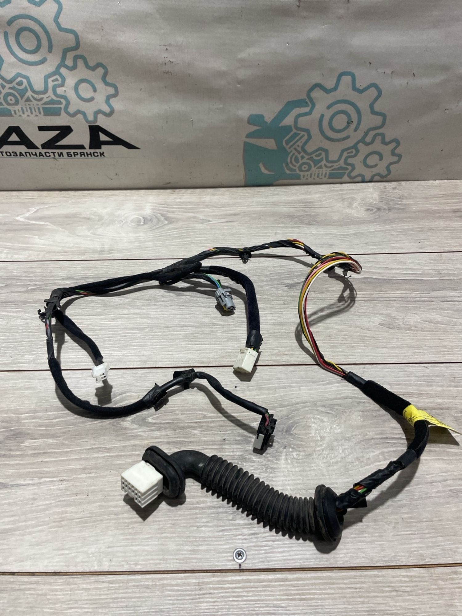 https://gcs.partsauto.market/rn-stockpro.appspot.com/thmbs/userImages/0d5a73f363ec19ea8b7d8d6483ce4211/part/4b545a60-5686-4cbc-af38-e1e8731b56f5_1737724991135.jpg