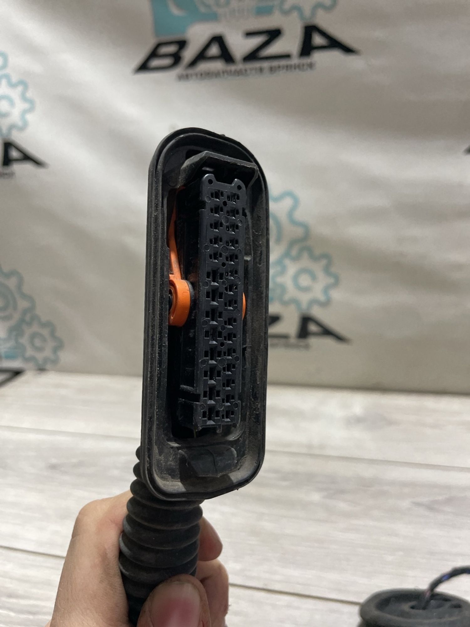 https://gcs.partsauto.market/rn-stockpro.appspot.com/thmbs/userImages/0d5a73f363ec19ea8b7d8d6483ce4211/part/6f577beb-84e0-4096-90bb-e409e3b1b998_1737731333389.jpg
