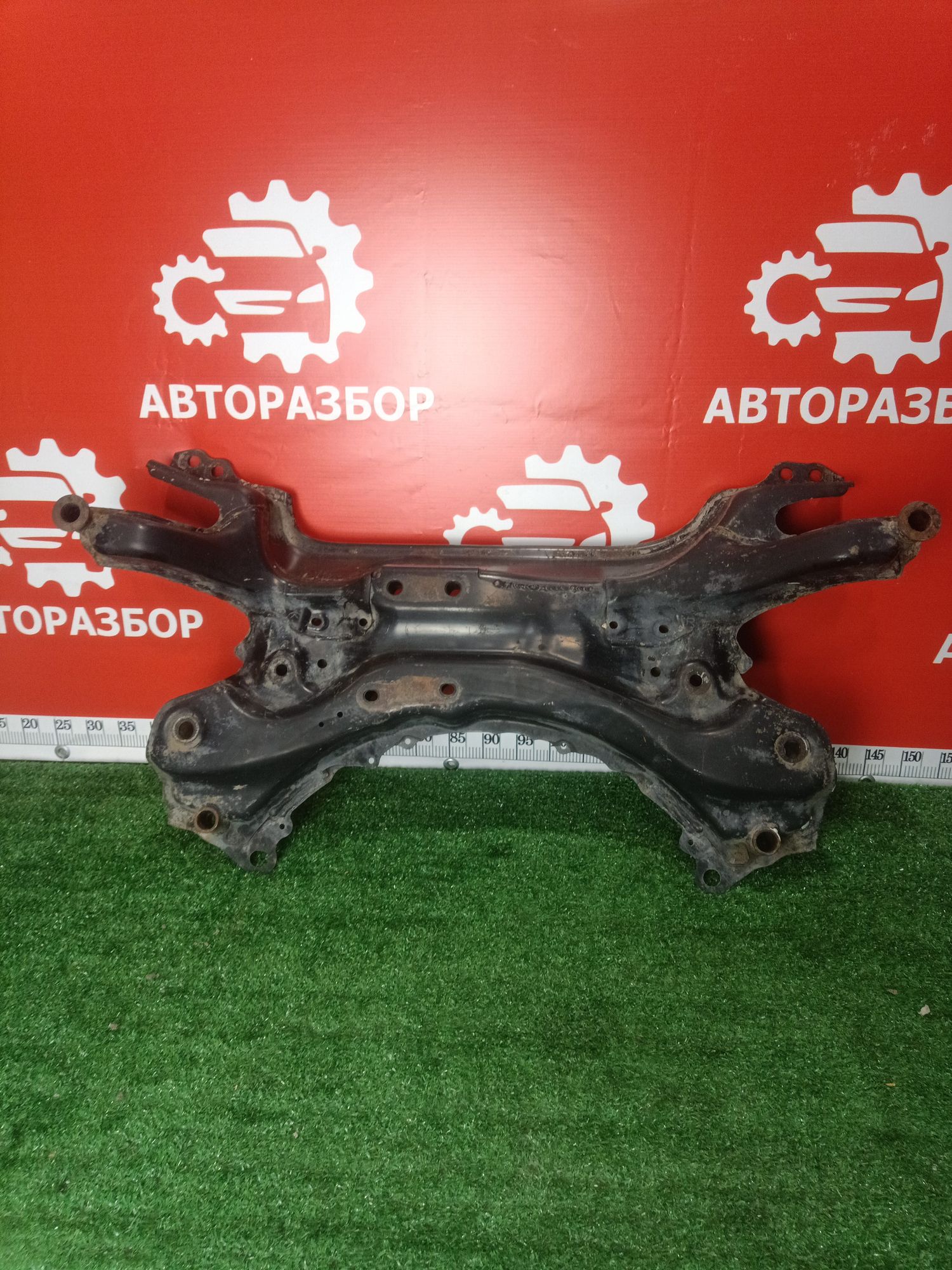 Подрамник передний Toyota RAV4 30