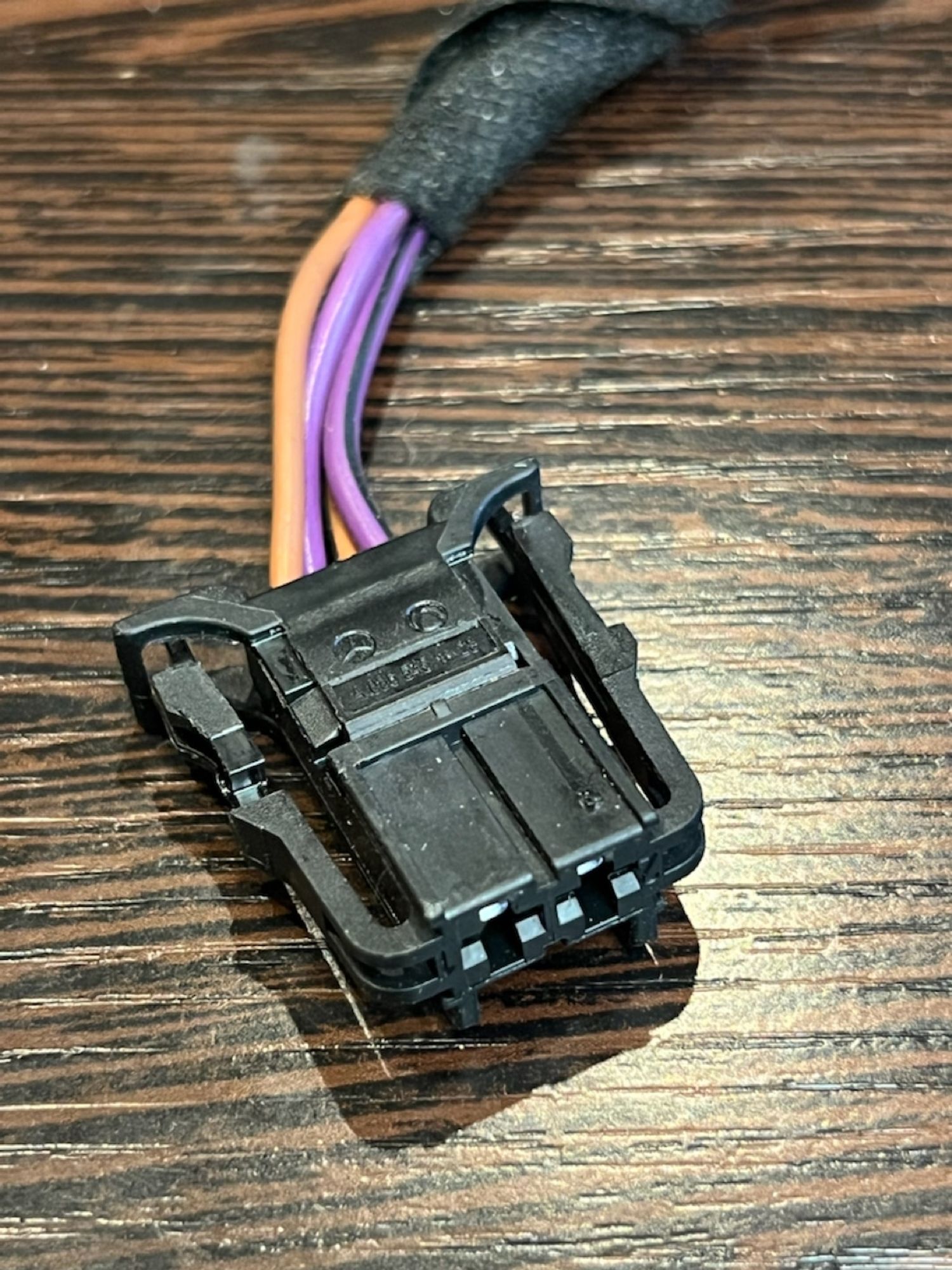 Разъем фишка Mercedes A0365451128