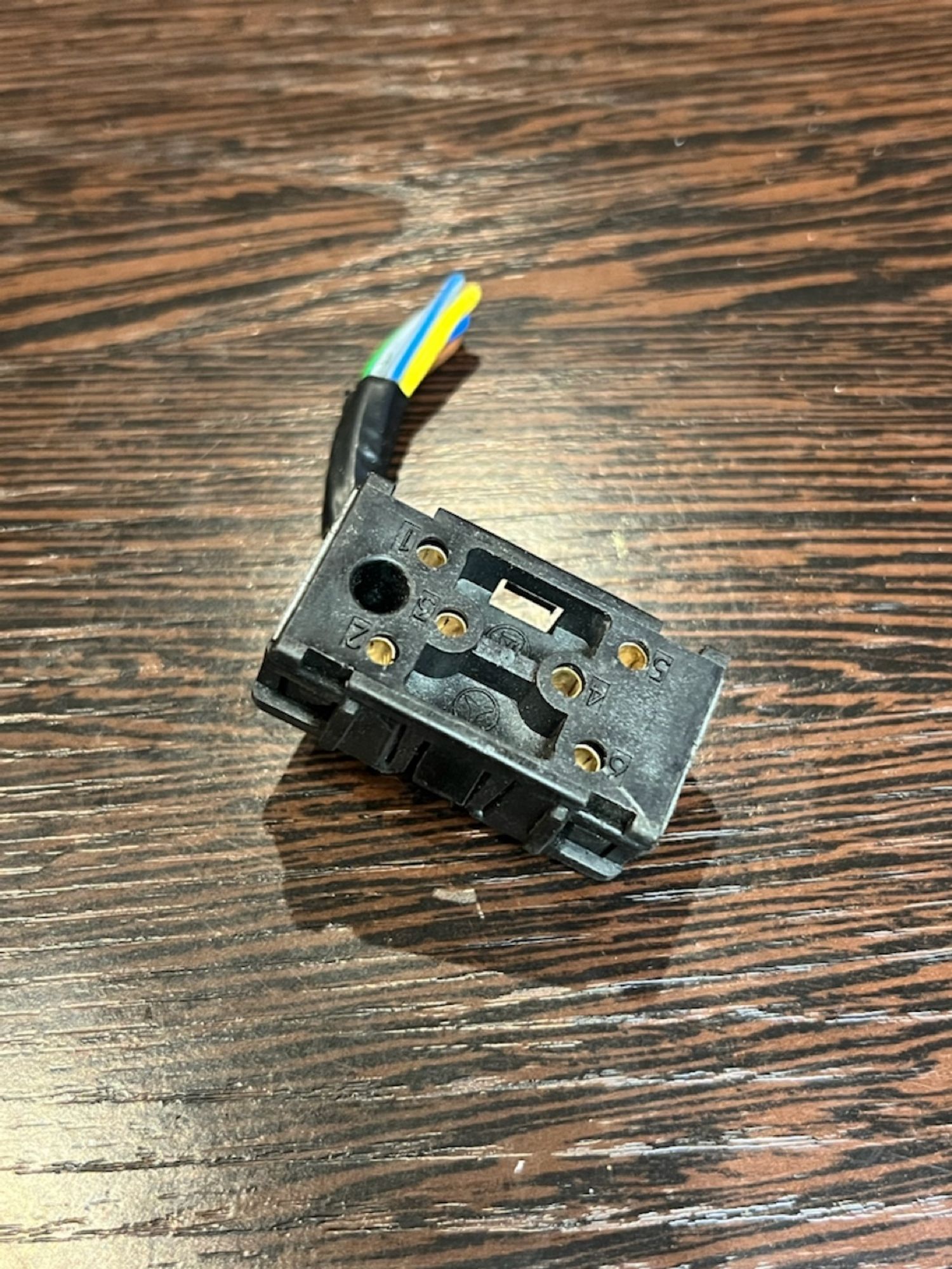 Разъем колодка Mercedes A0135452328