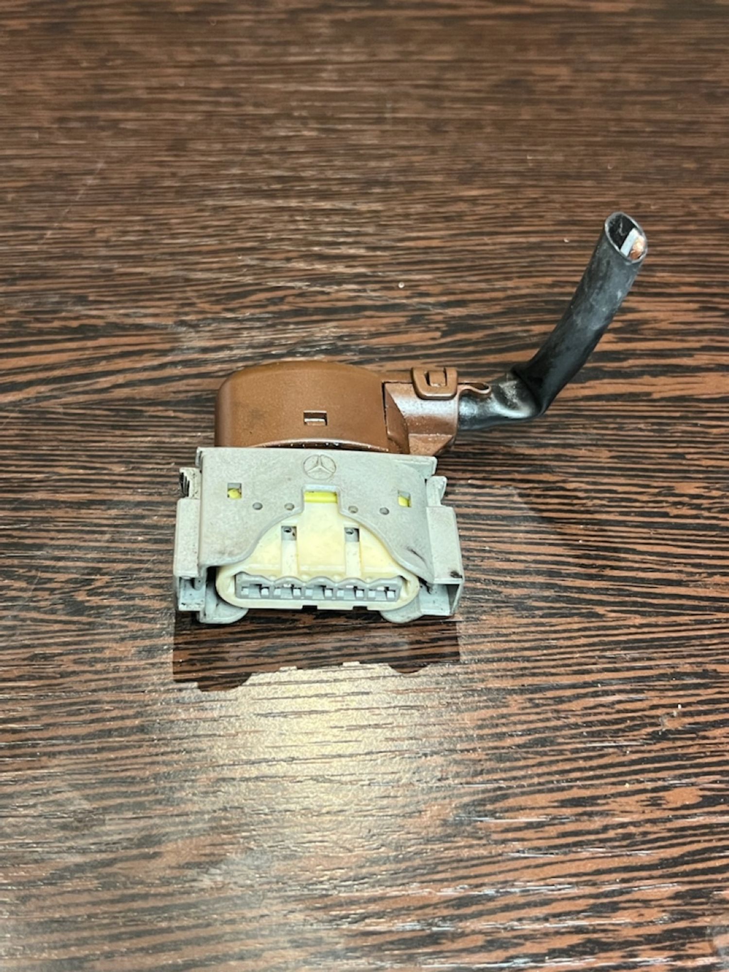 Разъем фишка Mercedes A0225453426