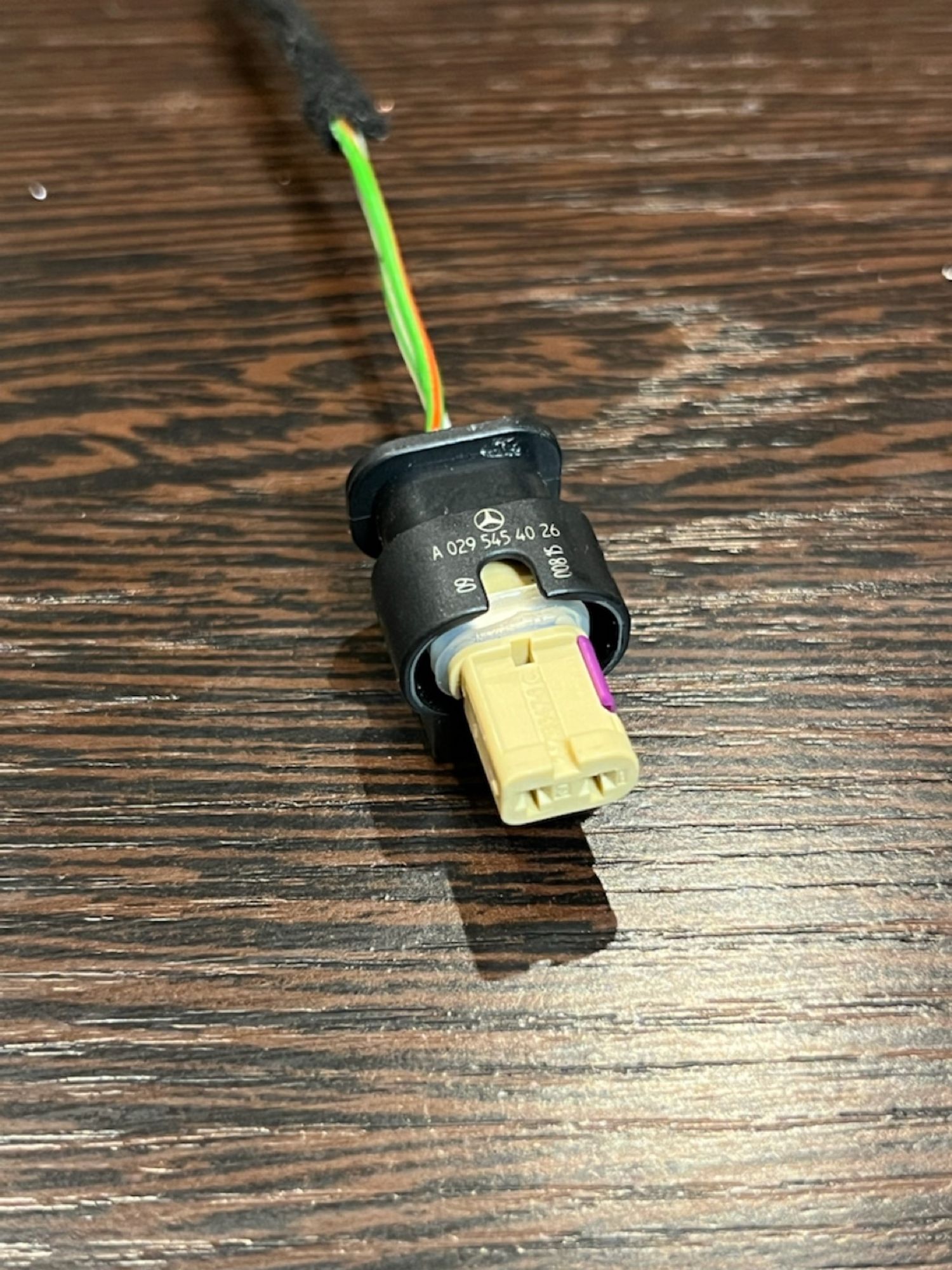 Разъем датчика удара Mercedes W222 A0295454026