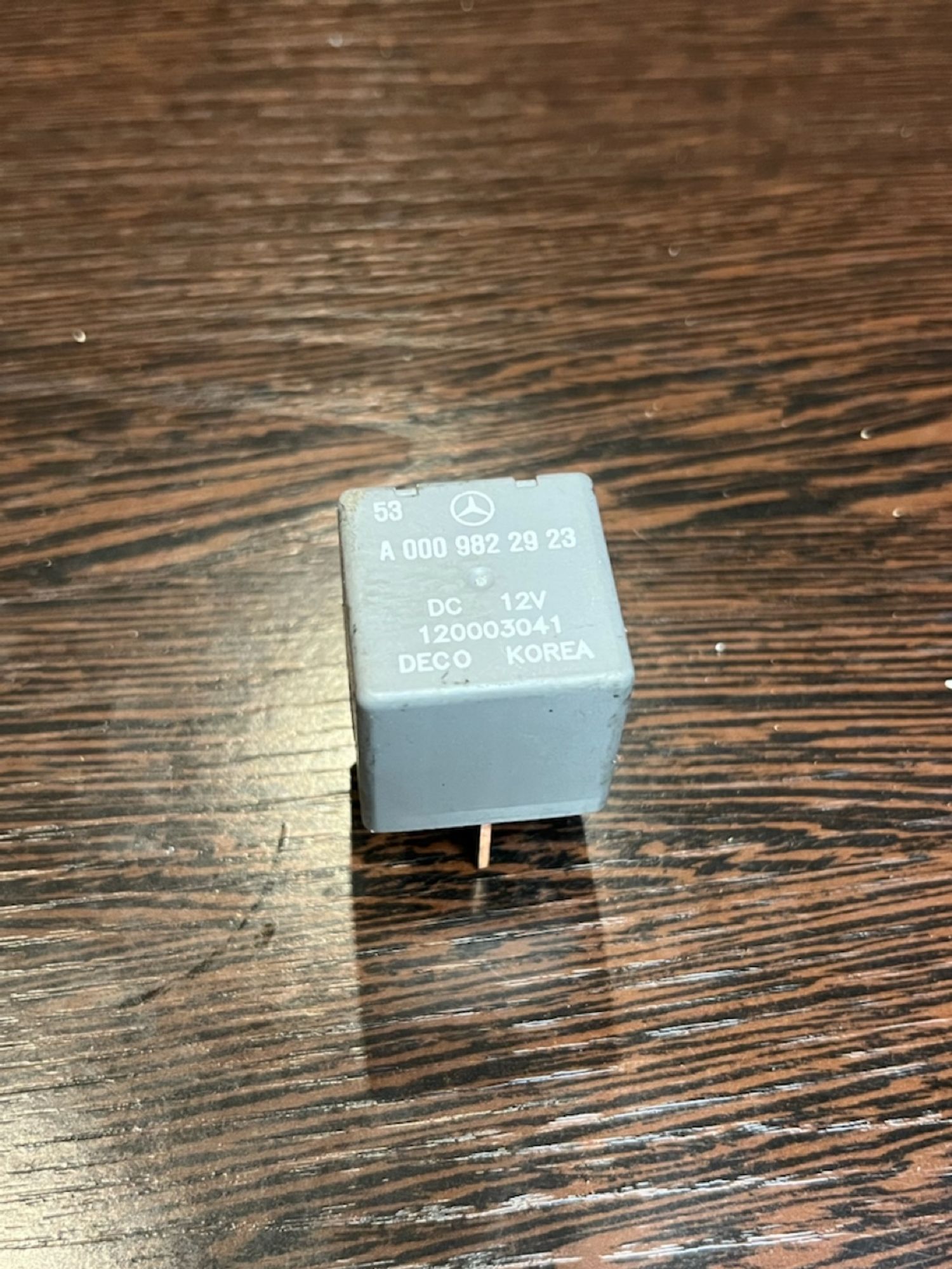 Реле Mercedes 120003041 A0009822923