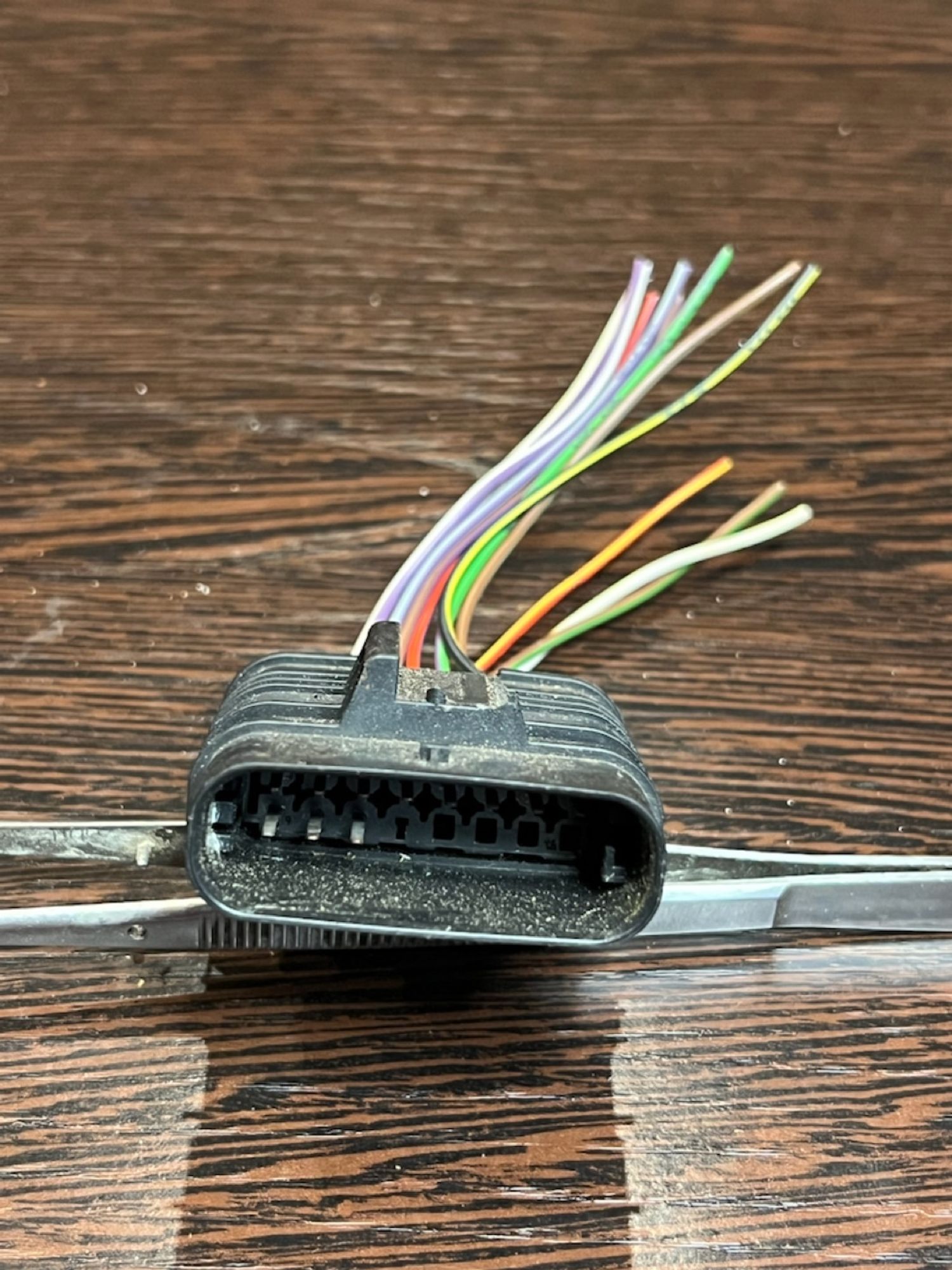 Разъем фишка Mercedes A0001534624