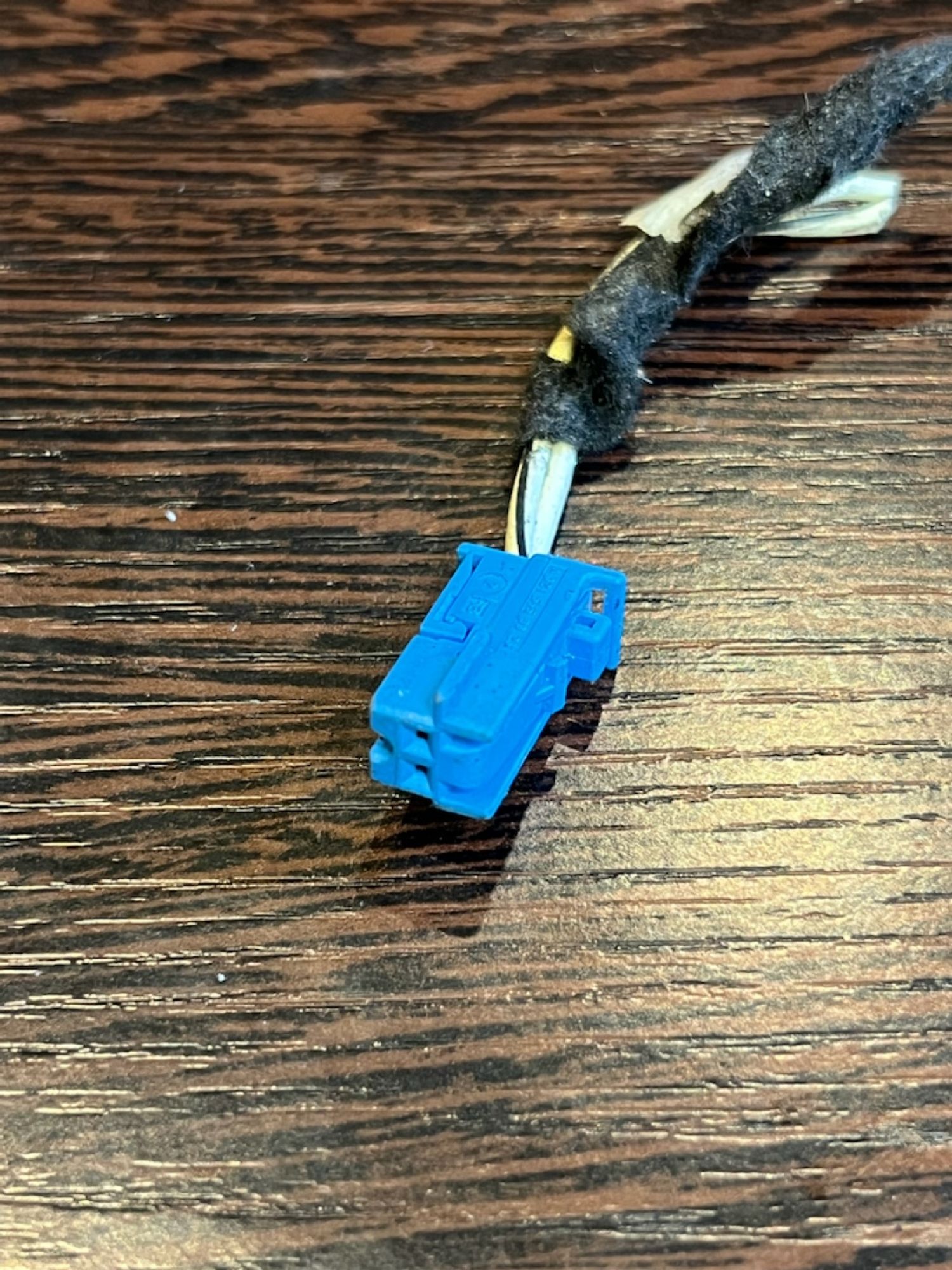 Разъем фишка Mercedes A0245459926