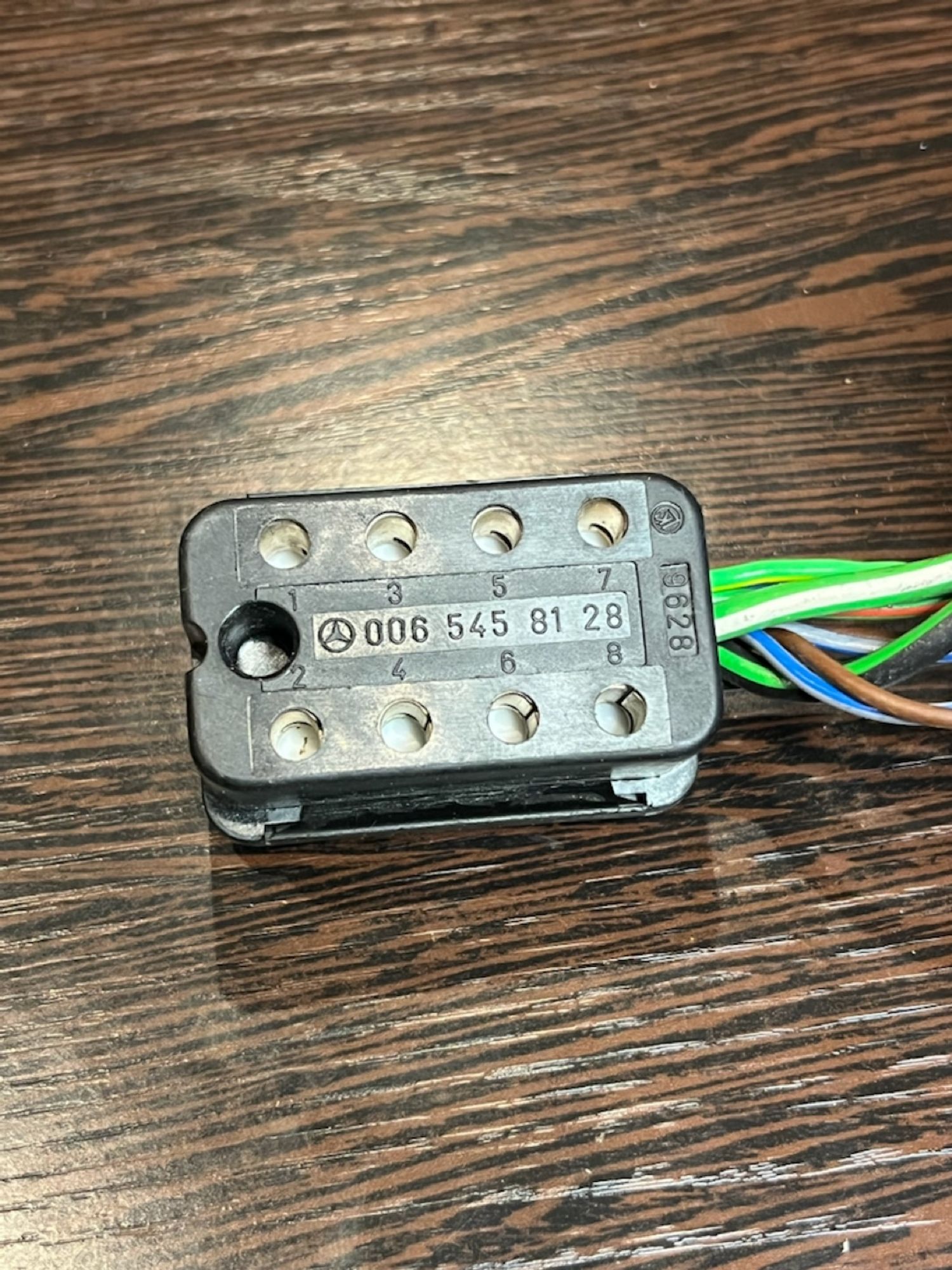 Разъем колодка Mercedes A0065458128