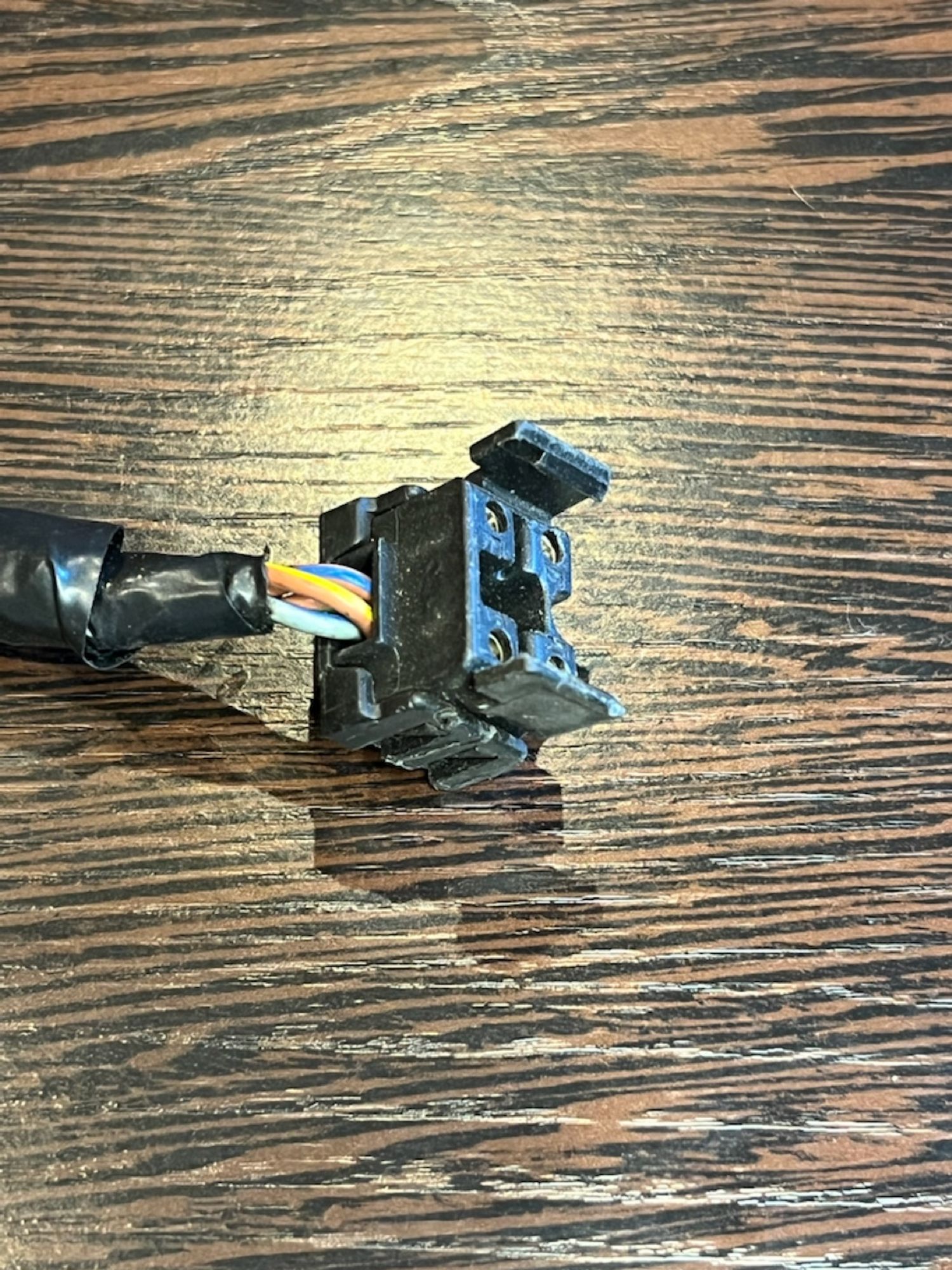 Разъем колодка Mercedes W124 A0125458828