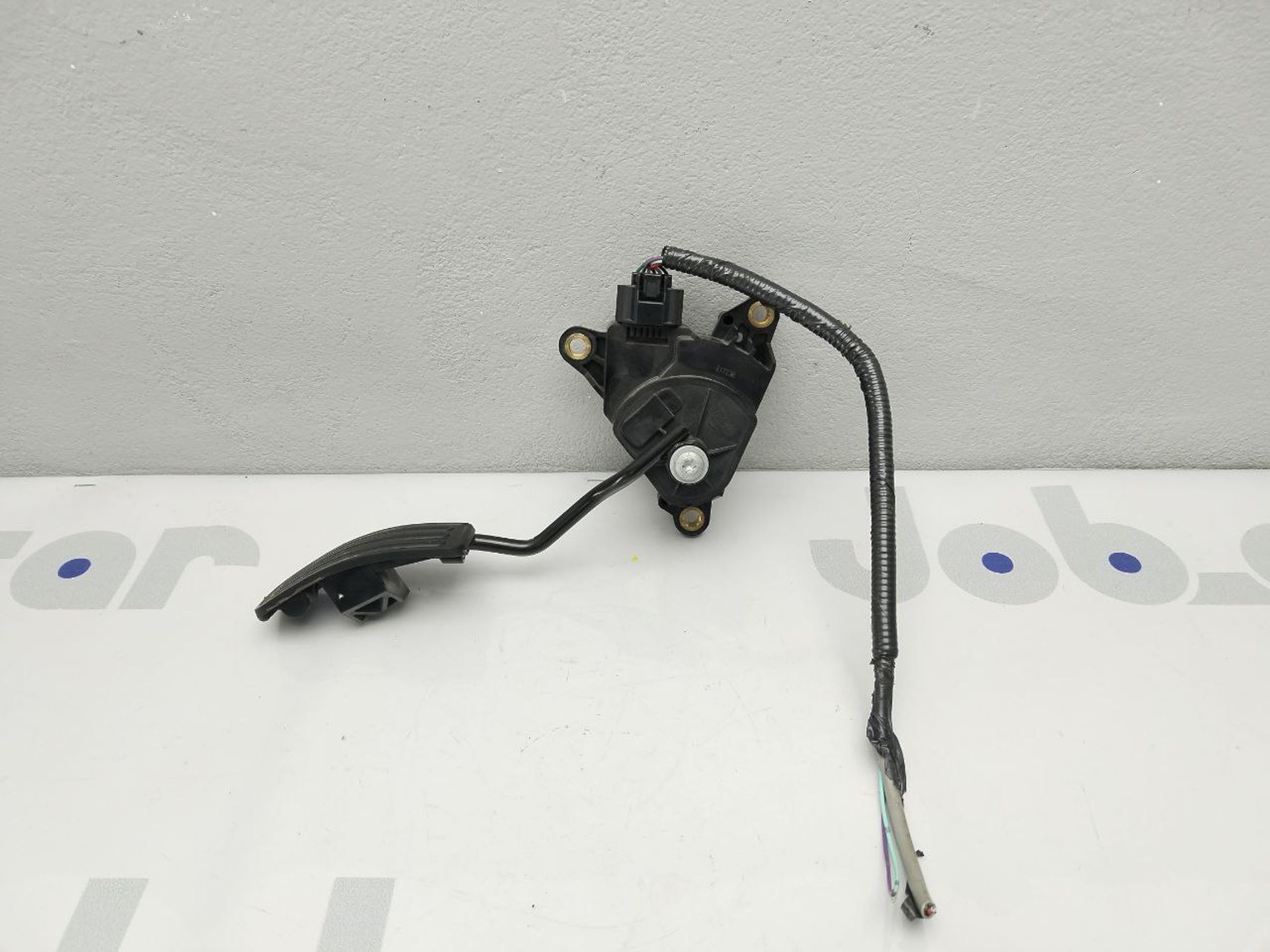 https://gcs.partsauto.market/rn-stockpro.appspot.com/thmbs/userImages/460affca7e262fb69827ba67fcf5b6c0/part/4720cb12-d7a3-405c-8966-8680f8a441f5_1744456027776.jpg