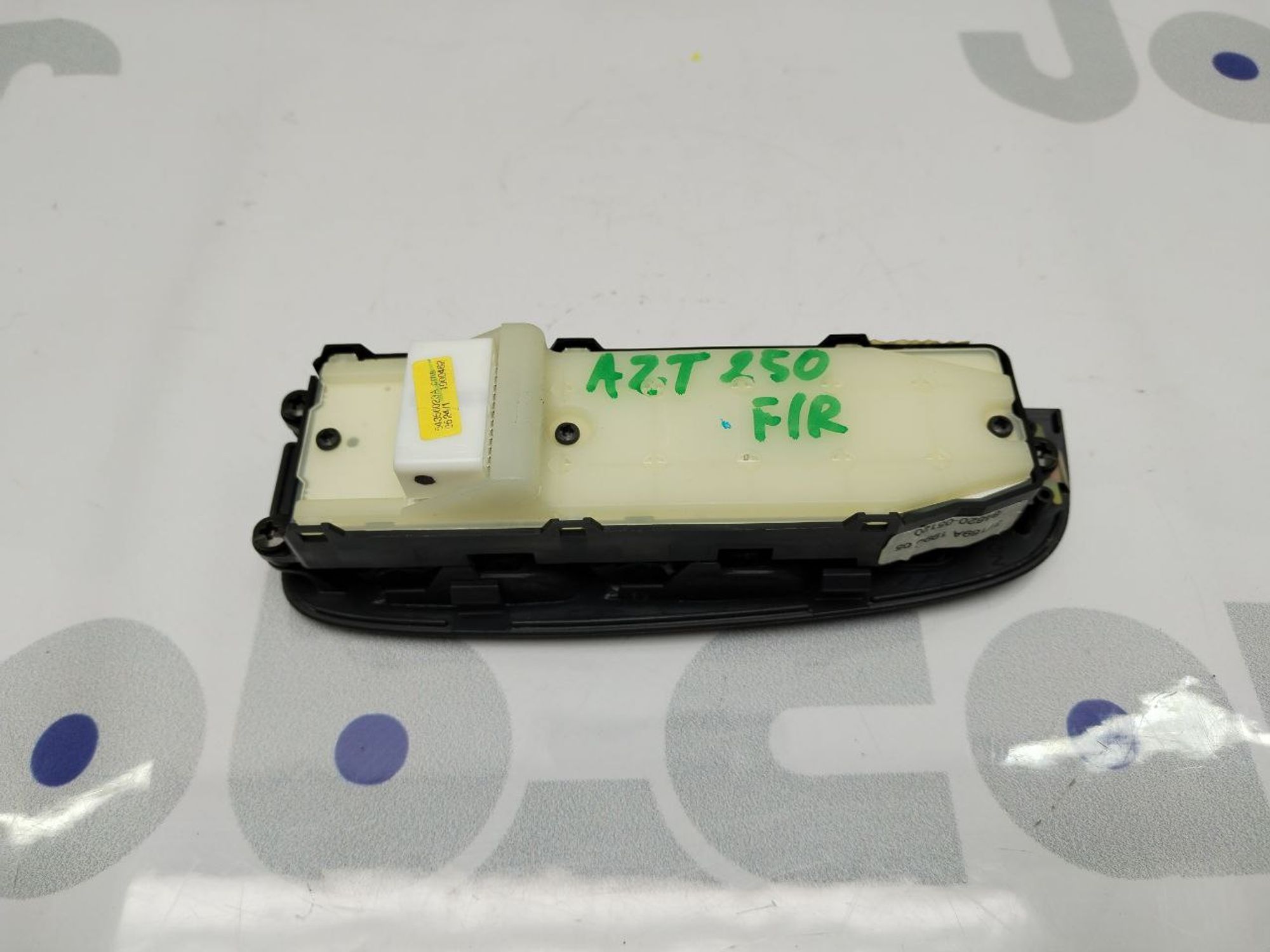 https://gcs.partsauto.market/rn-stockpro.appspot.com/thmbs/userImages/460affca7e262fb69827ba67fcf5b6c0/part/56ff3325-0019-4dea-bca2-f3c1e2c3ef15_1746962013872.jpg