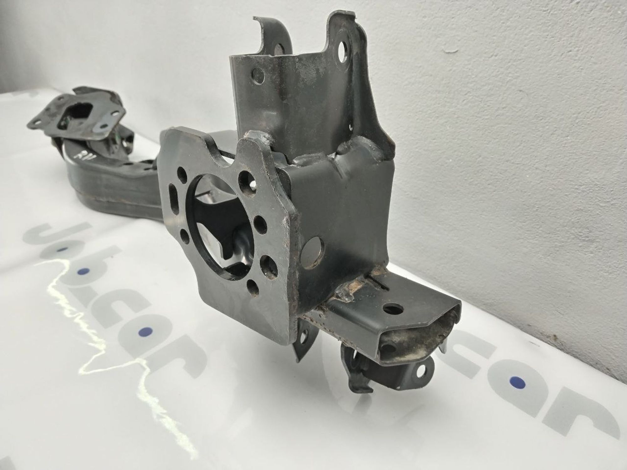 https://gcs.partsauto.market/rn-stockpro.appspot.com/thmbs/userImages/460affca7e262fb69827ba67fcf5b6c0/part/69871d49-a553-45b8-b911-94722721a060_1748008985557.jpg