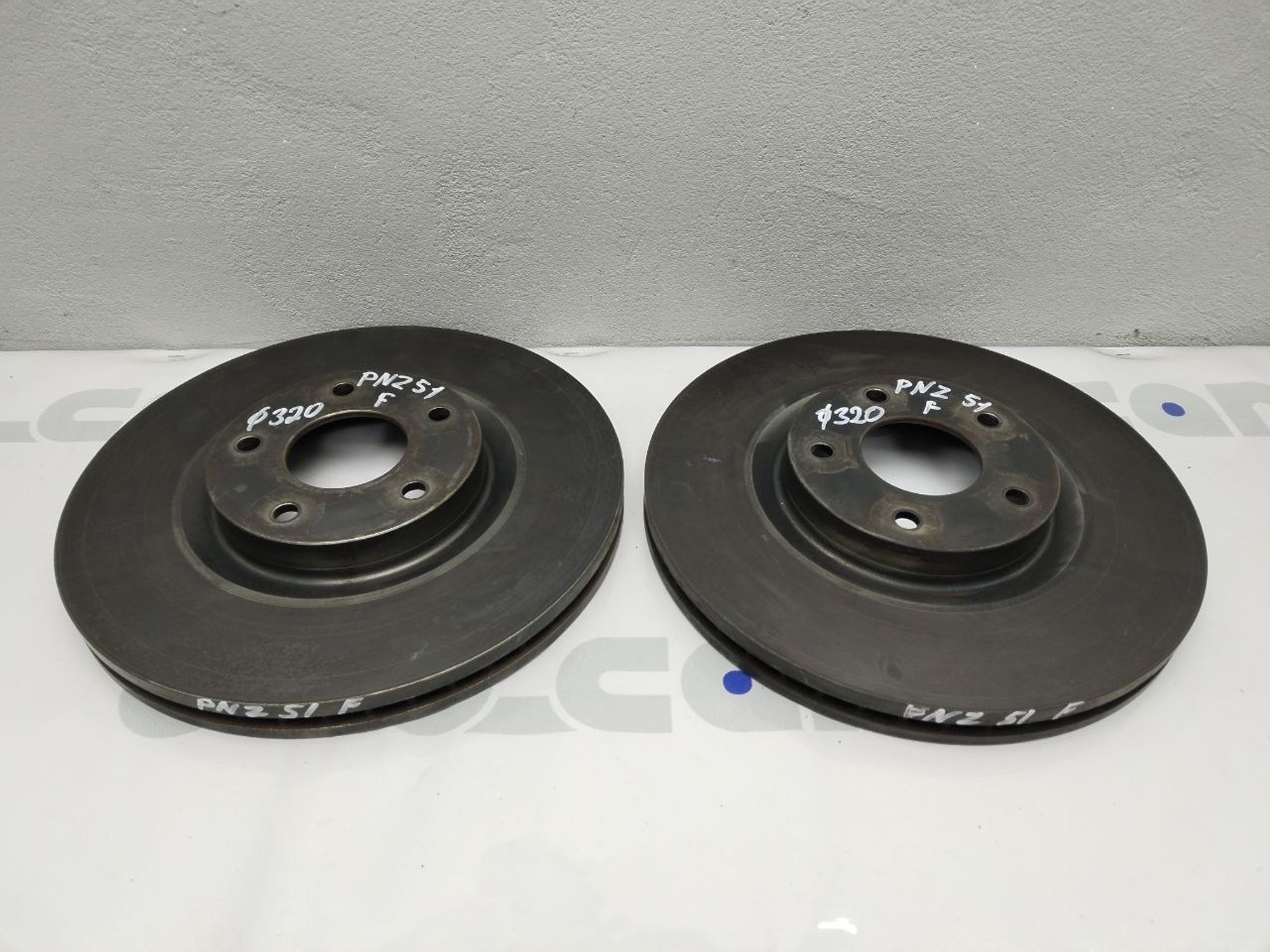 https://gcs.partsauto.market/rn-stockpro.appspot.com/thmbs/userImages/460affca7e262fb69827ba67fcf5b6c0/part/773f4384-22cb-47fd-af70-0878fe9a1b3b_1747155629277.jpg