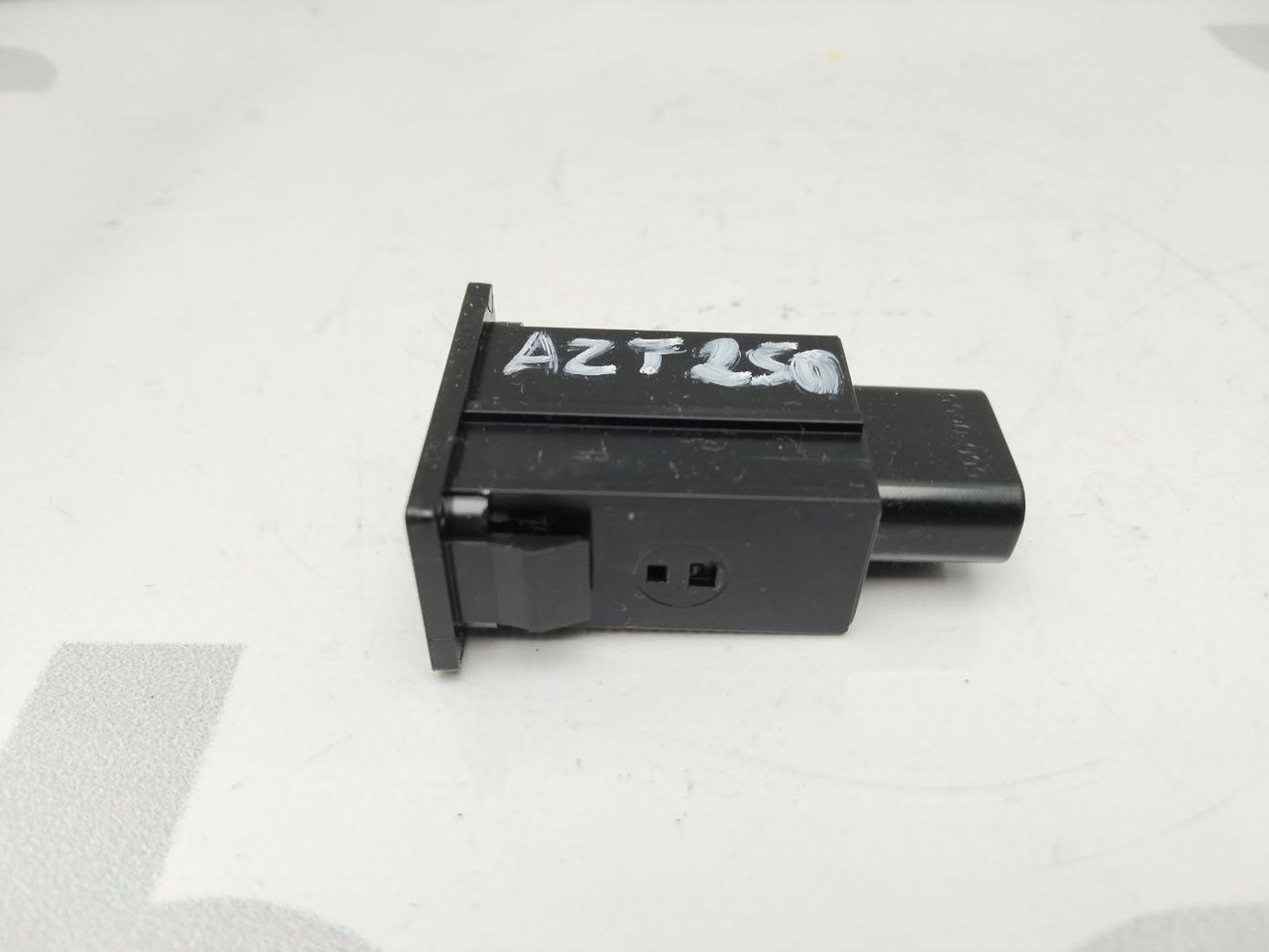 https://gcs.partsauto.market/rn-stockpro.appspot.com/thmbs/userImages/460affca7e262fb69827ba67fcf5b6c0/part/7de9efb9-1325-4ce3-a1e5-1bd9f0a72bbf_1746961195115.jpg