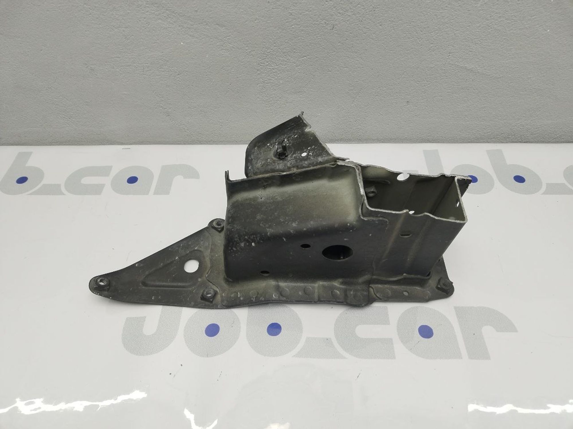 https://gcs.partsauto.market/rn-stockpro.appspot.com/thmbs/userImages/460affca7e262fb69827ba67fcf5b6c0/part/933b3b1c-ed88-412b-8cfd-393abc2b3290_1746292164489.jpg