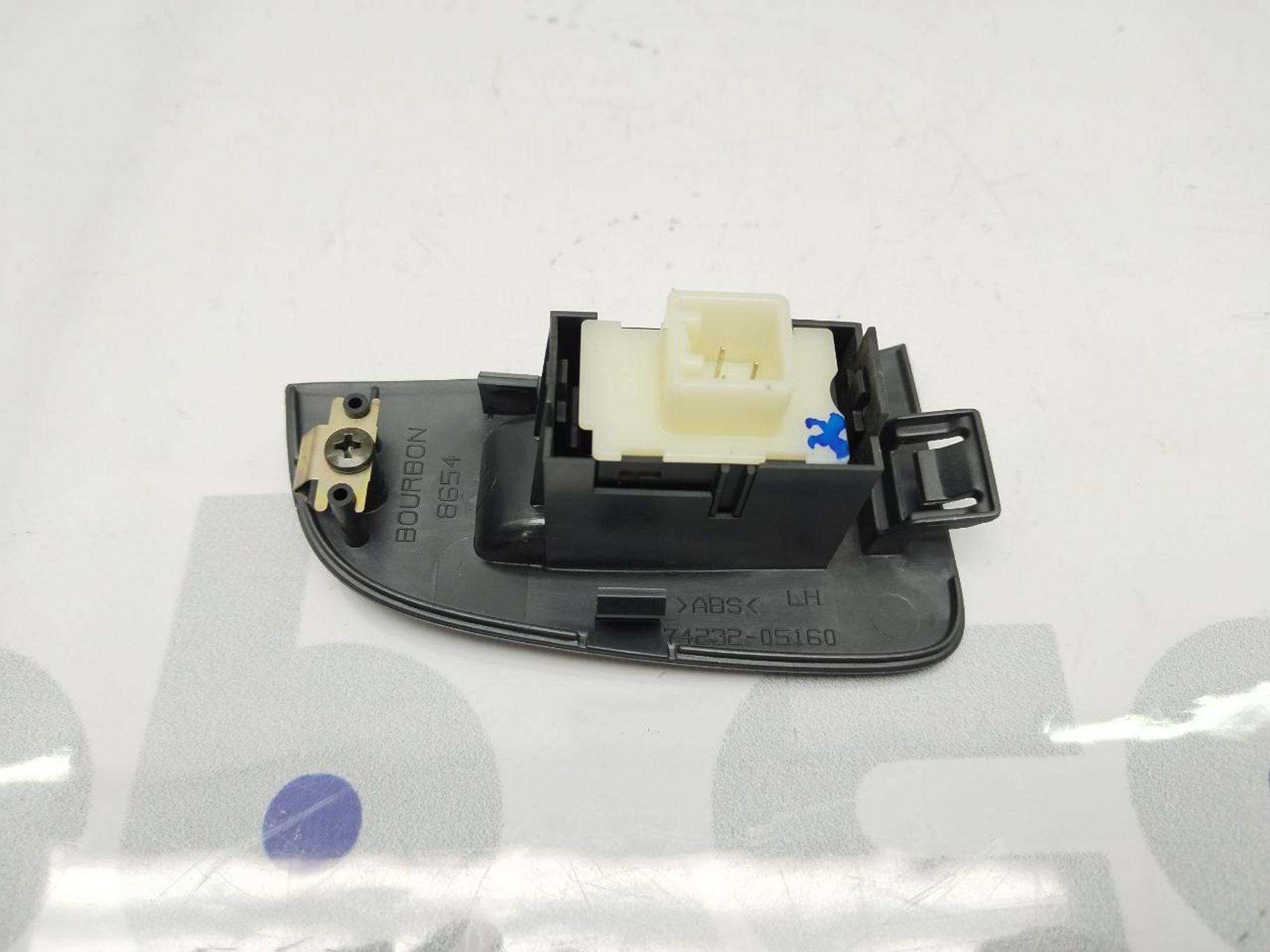 https://gcs.partsauto.market/rn-stockpro.appspot.com/thmbs/userImages/460affca7e262fb69827ba67fcf5b6c0/part/9fa530fa-fa31-4d99-bd89-c3ab4851495a_1746956799896.jpg