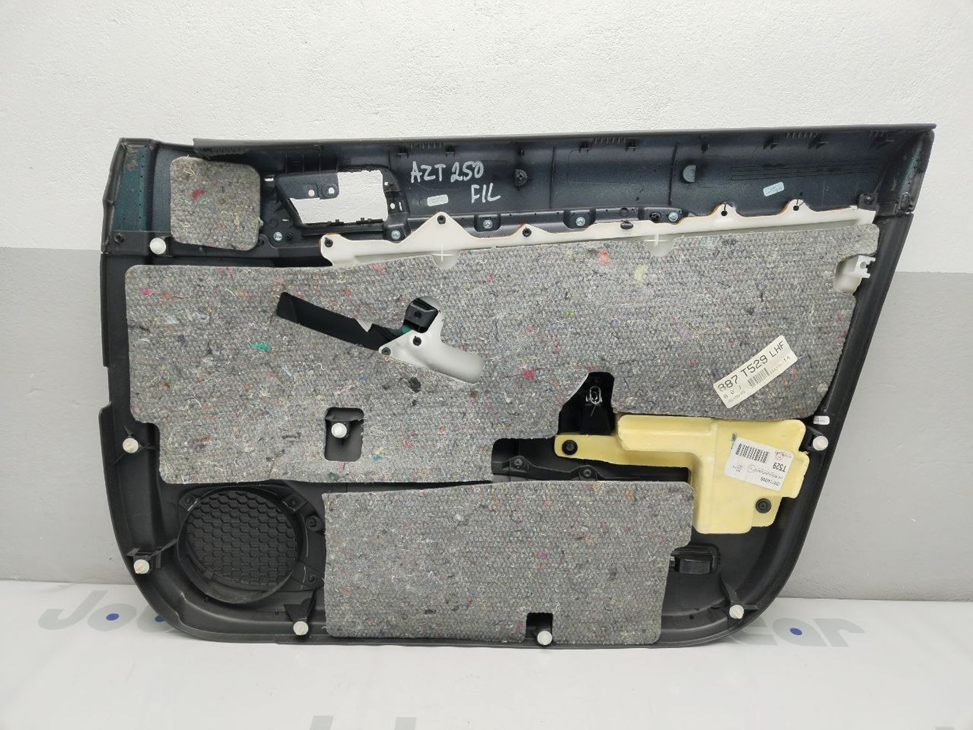 https://gcs.partsauto.market/rn-stockpro.appspot.com/thmbs/userImages/460affca7e262fb69827ba67fcf5b6c0/part/a68e9b20-e28b-4da7-a28b-72c44bc19deb_1746951885734.jpg