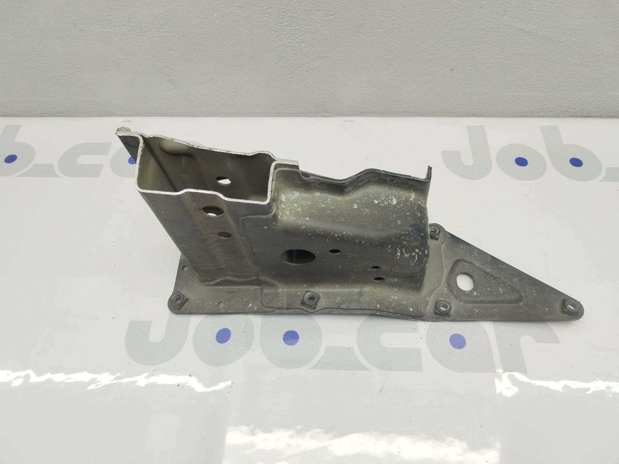 https://gcs.partsauto.market/rn-stockpro.appspot.com/thmbs/userImages/460affca7e262fb69827ba67fcf5b6c0/part/ac253315-2bb0-471a-84b1-00a2aa18b444_1746291756324.jpg