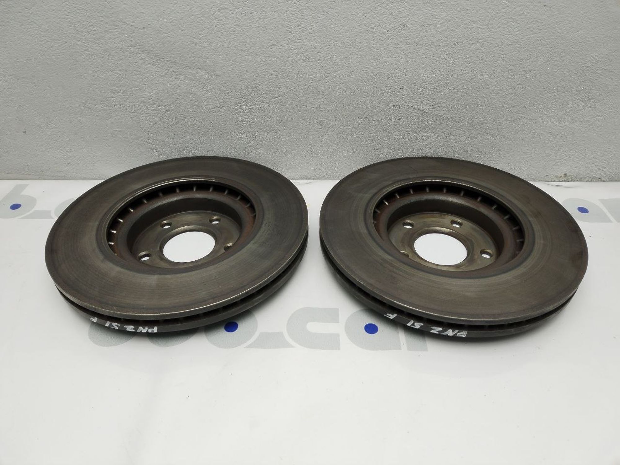 https://gcs.partsauto.market/rn-stockpro.appspot.com/thmbs/userImages/460affca7e262fb69827ba67fcf5b6c0/part/b2961e2d-6112-4fcf-ad72-8fdcf9b5c831_1747155629318.jpg