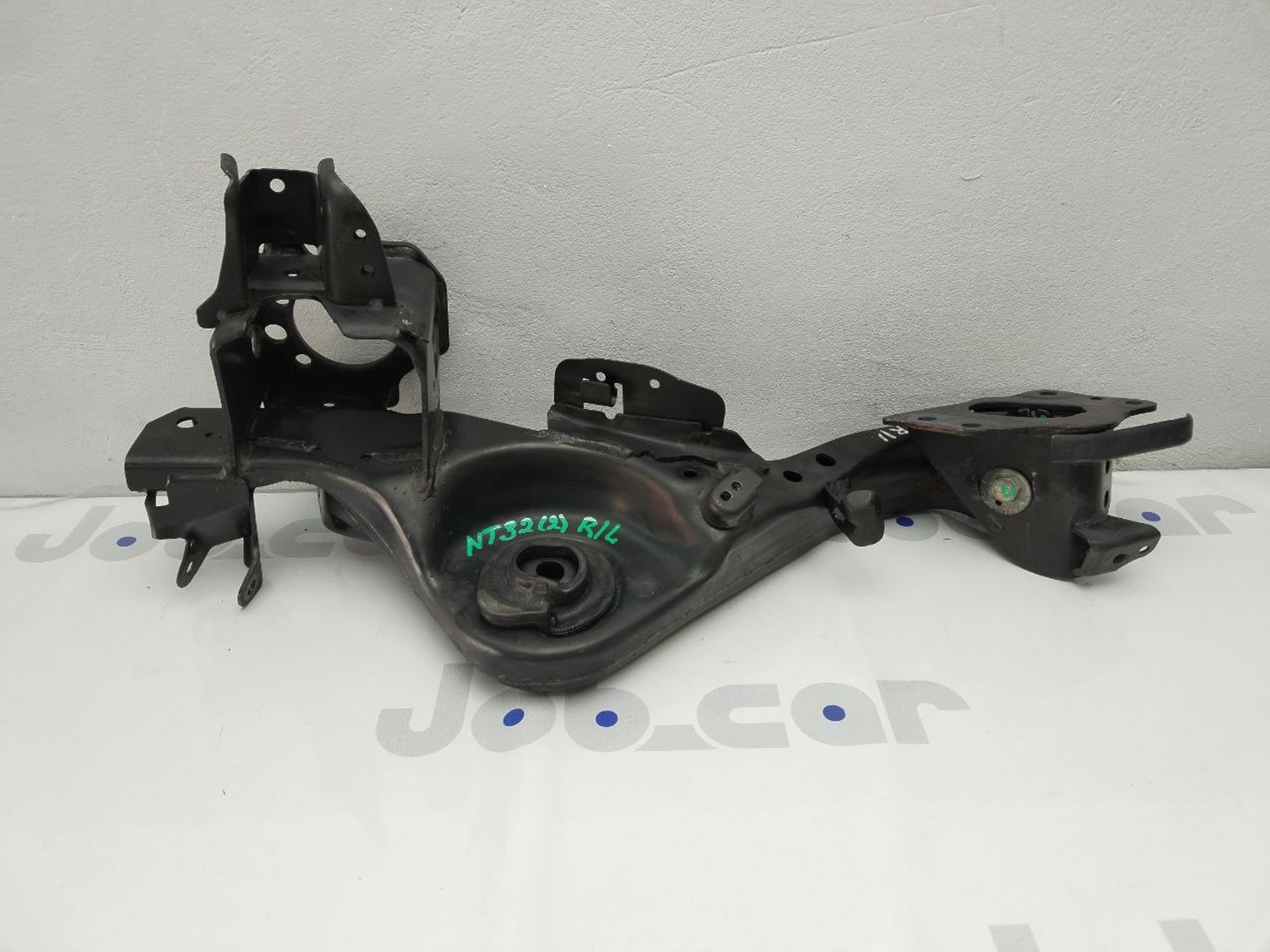 https://gcs.partsauto.market/rn-stockpro.appspot.com/thmbs/userImages/460affca7e262fb69827ba67fcf5b6c0/part/c1ebb467-f2cc-46ff-a84a-cf211bade7be_1748008985515.jpg