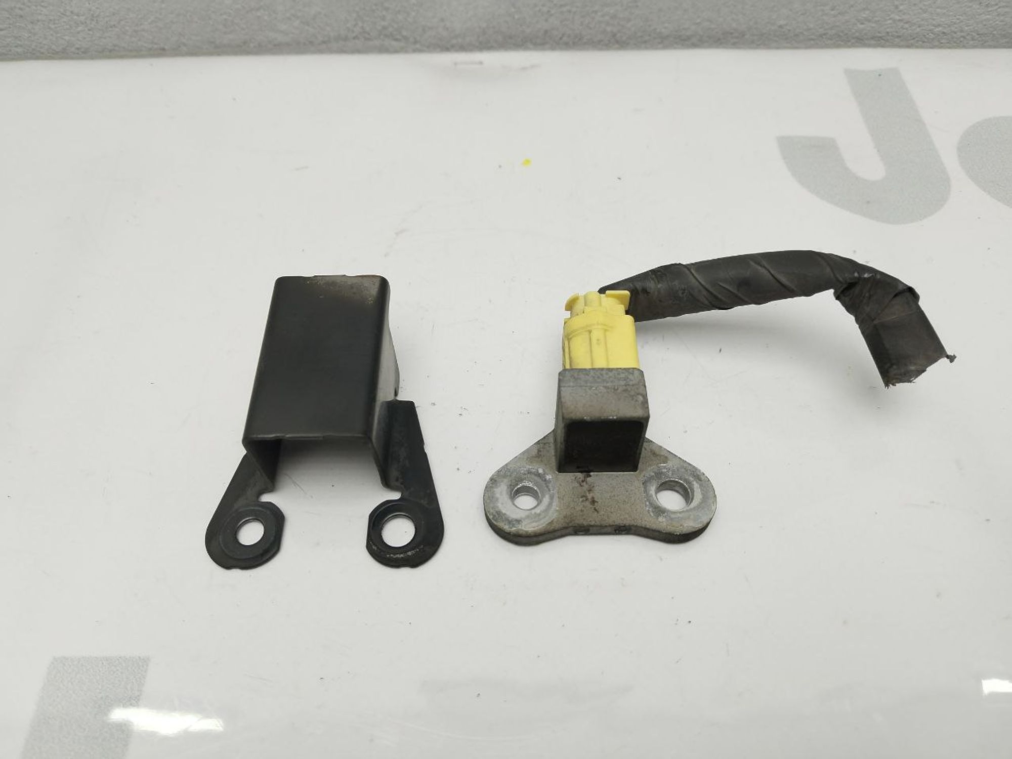 https://gcs.partsauto.market/rn-stockpro.appspot.com/thmbs/userImages/460affca7e262fb69827ba67fcf5b6c0/part/c7df38fb-1ded-45e9-b726-490f802743e0_1747712718068.jpg
