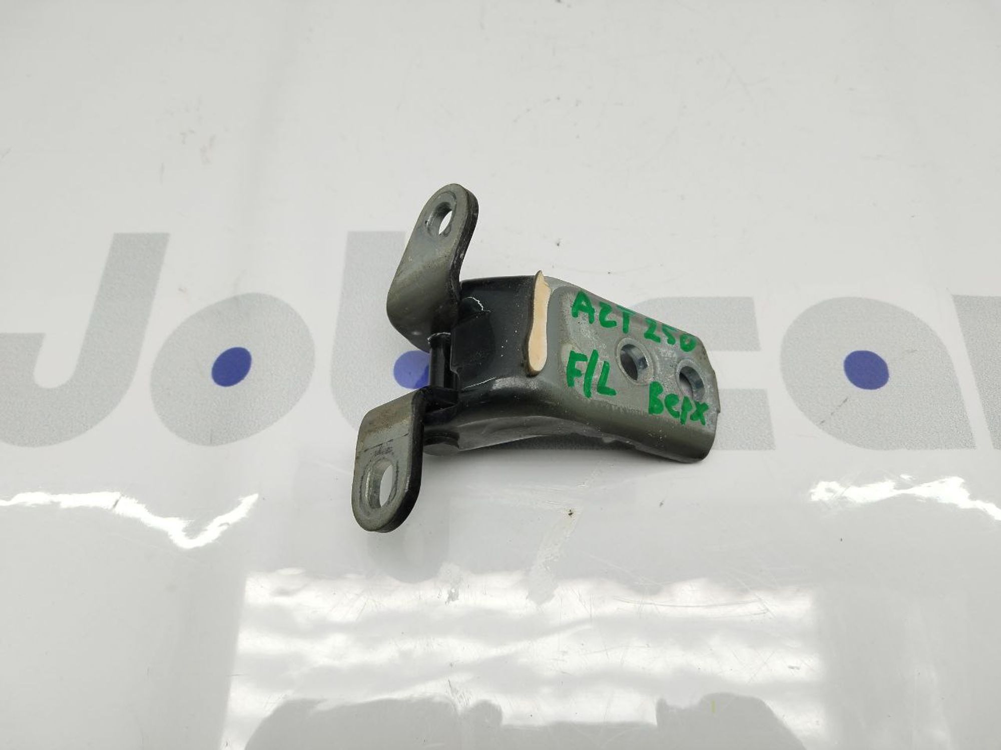 https://gcs.partsauto.market/rn-stockpro.appspot.com/thmbs/userImages/460affca7e262fb69827ba67fcf5b6c0/part/dc683f75-07b5-475f-b0a9-08c4637f8e65_1746952205144.jpg