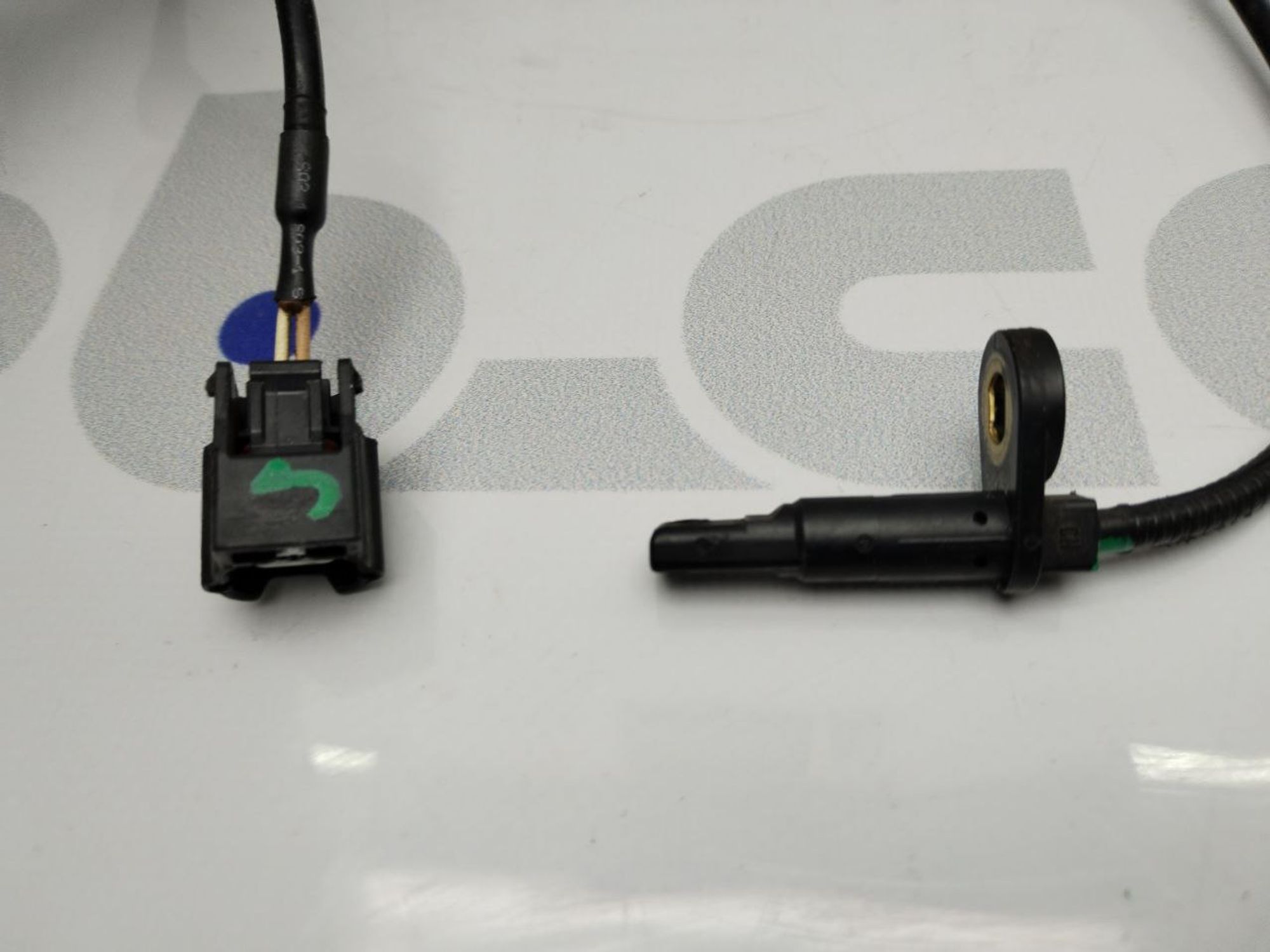 https://gcs.partsauto.market/rn-stockpro.appspot.com/thmbs/userImages/460affca7e262fb69827ba67fcf5b6c0/part/de3ad35e-84ce-4e87-9901-2160495cb1f2_1747150241079.jpg