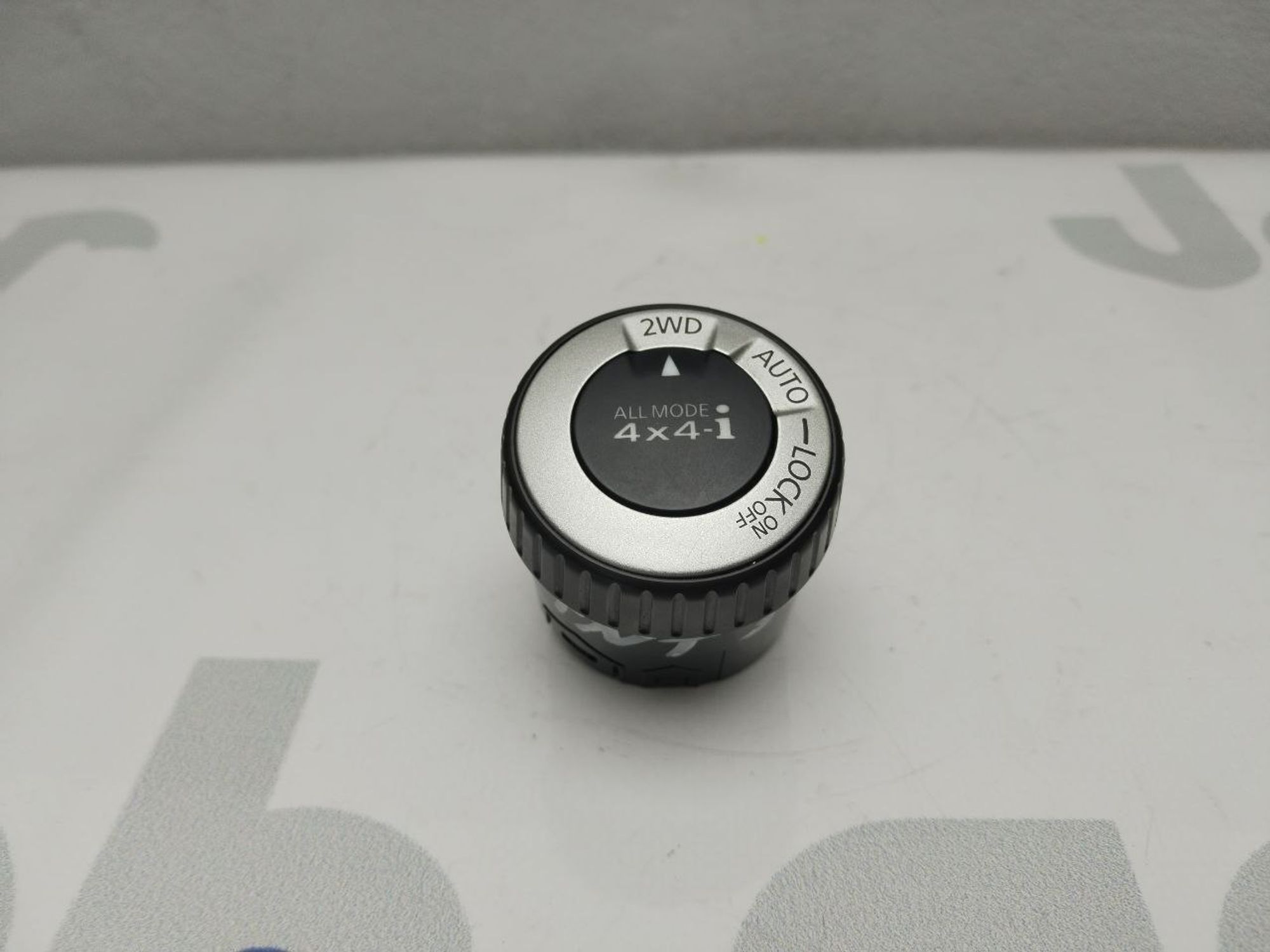 Кнопка включения полного привода Nissan X-Trail TNT31 QR25DE 2009