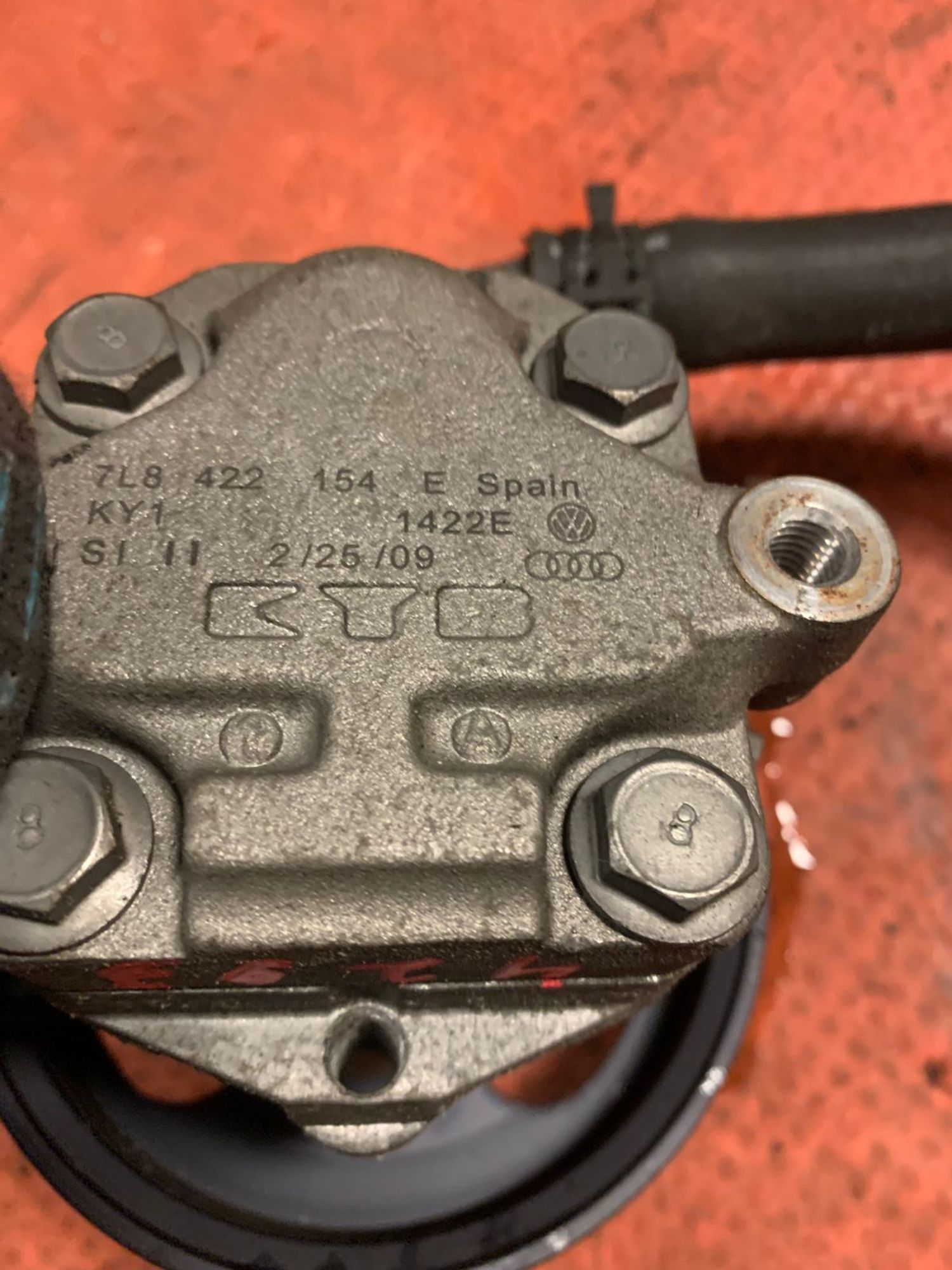 https://gcs.partsauto.market/rn-stockpro.appspot.com/thmbs/userImages/4bc412e58a1c6cab6d9447373f981aa7/part/0a231429-6096-4d17-9203-504f31a79199_1746451029878.jpg