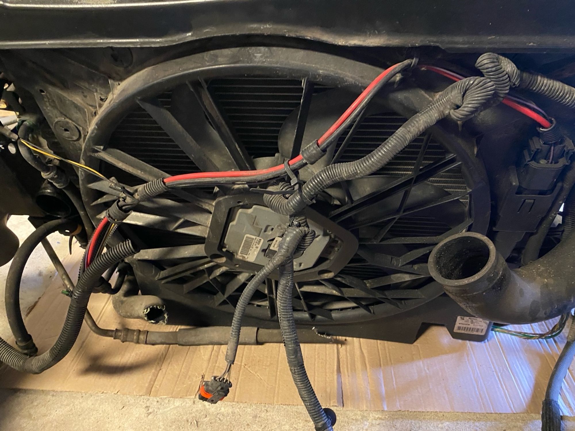 https://gcs.partsauto.market/rn-stockpro.appspot.com/thmbs/userImages/4bc412e58a1c6cab6d9447373f981aa7/part/0adc846f-90e9-42d7-a0ba-a30342c21811_1747648217620.jpg