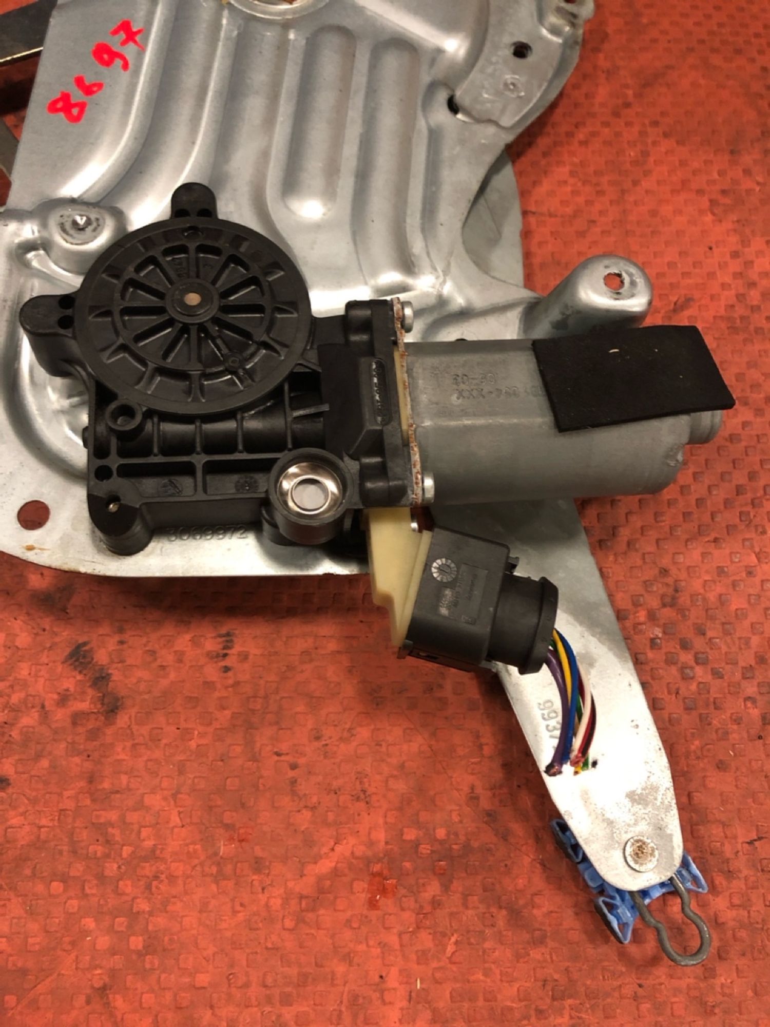 https://gcs.partsauto.market/rn-stockpro.appspot.com/thmbs/userImages/4bc412e58a1c6cab6d9447373f981aa7/part/0bea28fc-98b2-46d6-aa86-6bec8e97f538_1745411718551.jpg