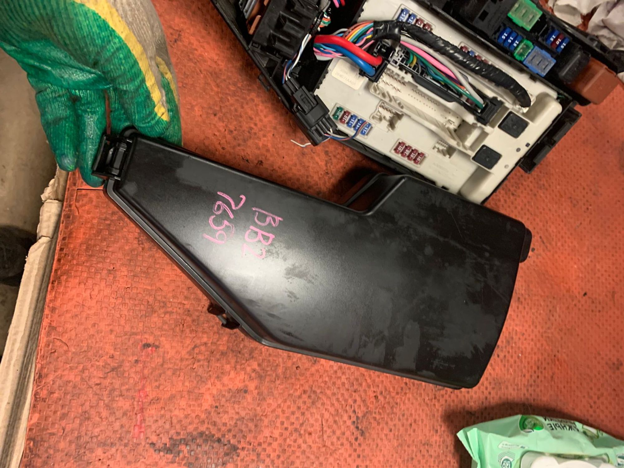 https://gcs.partsauto.market/rn-stockpro.appspot.com/thmbs/userImages/4bc412e58a1c6cab6d9447373f981aa7/part/107d0890-9ad6-461a-ba61-ee1a5e9a926e_1750180892183.jpg