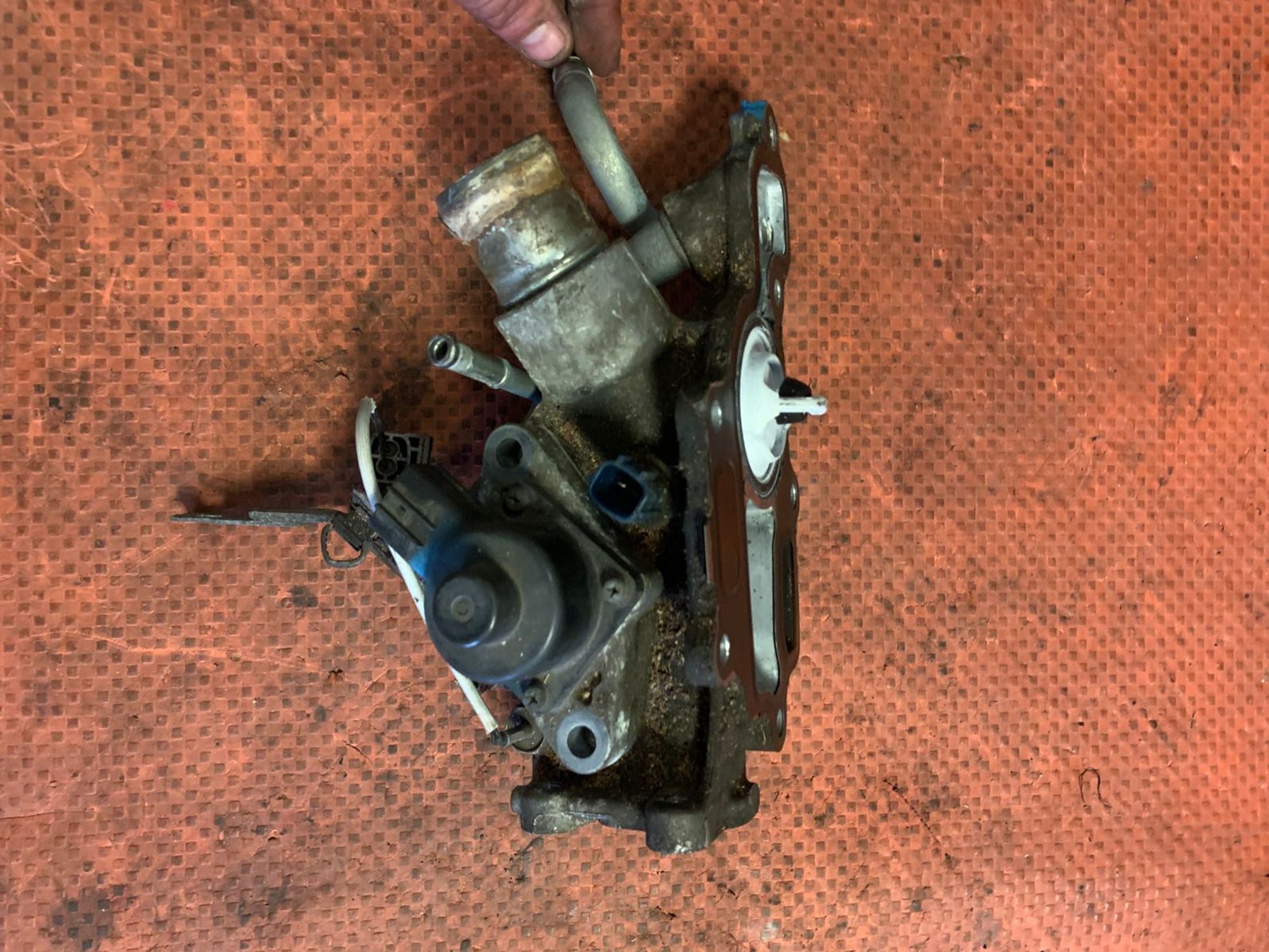 https://gcs.partsauto.market/rn-stockpro.appspot.com/thmbs/userImages/4bc412e58a1c6cab6d9447373f981aa7/part/139b17e4-8b54-40c8-a34a-92193ed7ce04_1747656667953.jpg