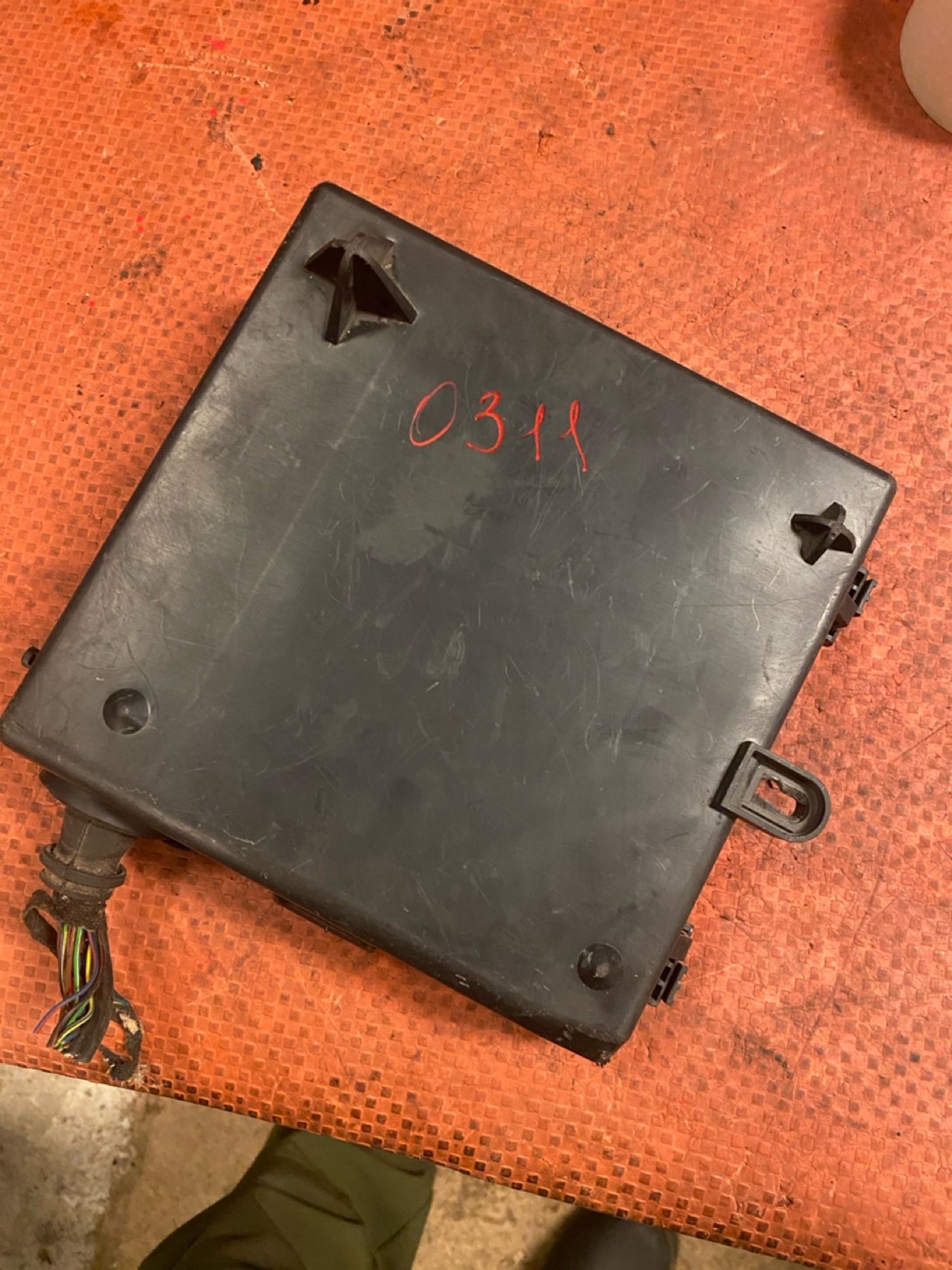https://gcs.partsauto.market/rn-stockpro.appspot.com/thmbs/userImages/4bc412e58a1c6cab6d9447373f981aa7/part/14ce2930-316d-49cd-b5e3-380ddc52f068_1744112490446.jpg