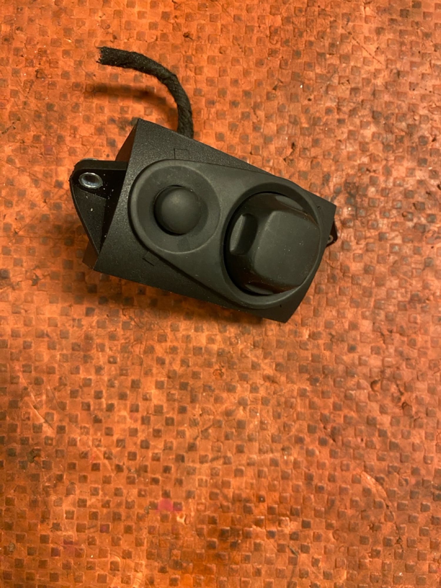https://gcs.partsauto.market/rn-stockpro.appspot.com/thmbs/userImages/4bc412e58a1c6cab6d9447373f981aa7/part/1ffd6805-0e34-45fe-89a0-2745c4d81e5a_1744971908995.jpg