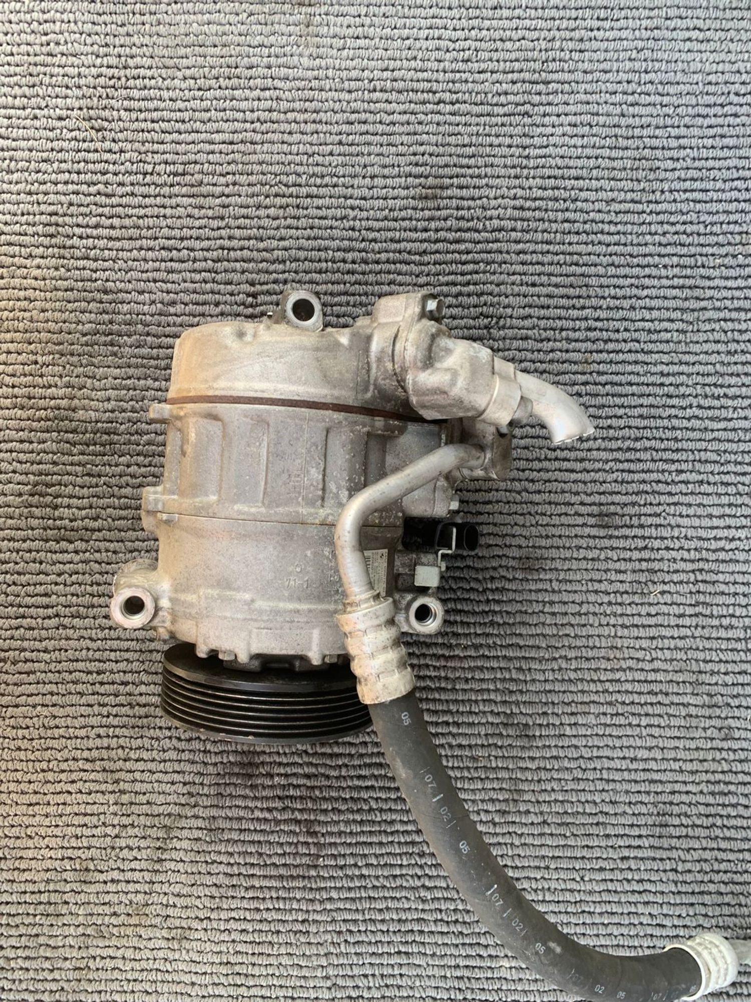 https://gcs.partsauto.market/rn-stockpro.appspot.com/thmbs/userImages/4bc412e58a1c6cab6d9447373f981aa7/part/2098febe-e740-43cc-a0e2-6bf7adbd0f1f_1748426701953.jpg