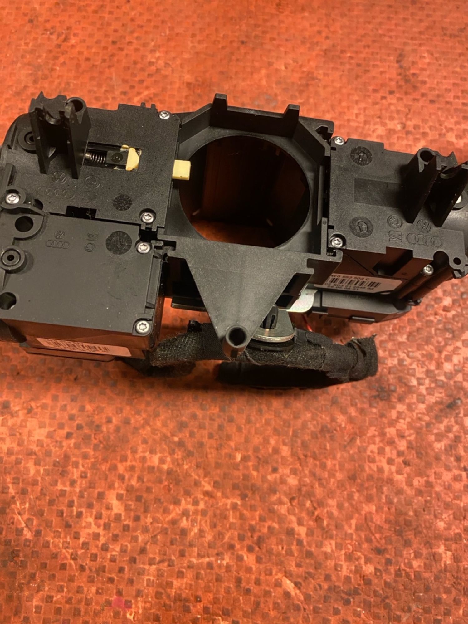 https://gcs.partsauto.market/rn-stockpro.appspot.com/thmbs/userImages/4bc412e58a1c6cab6d9447373f981aa7/part/22ca16bb-62f5-43ec-9bf2-56b4feb60e8b_1744971890671.jpg