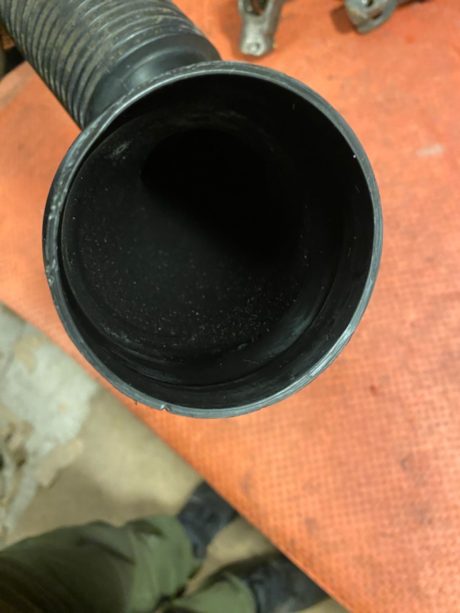 https://gcs.partsauto.market/rn-stockpro.appspot.com/thmbs/userImages/4bc412e58a1c6cab6d9447373f981aa7/part/28221dec-aa7d-46fe-910f-d3e52dc0fbeb_1745503998215.jpg