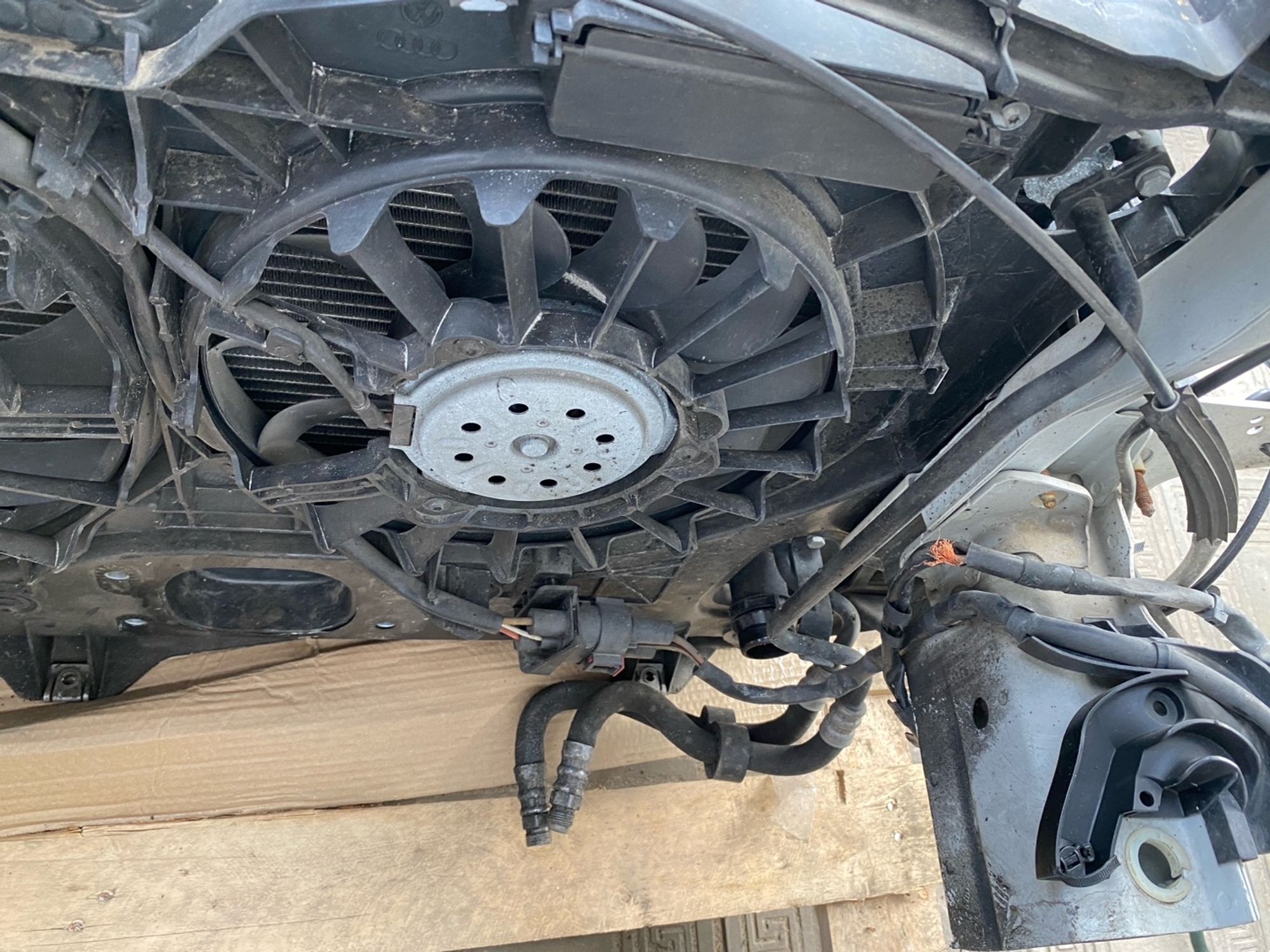 https://gcs.partsauto.market/rn-stockpro.appspot.com/thmbs/userImages/4bc412e58a1c6cab6d9447373f981aa7/part/2da96c26-2366-4603-9e90-0e4748be3471_1747648235485.jpg