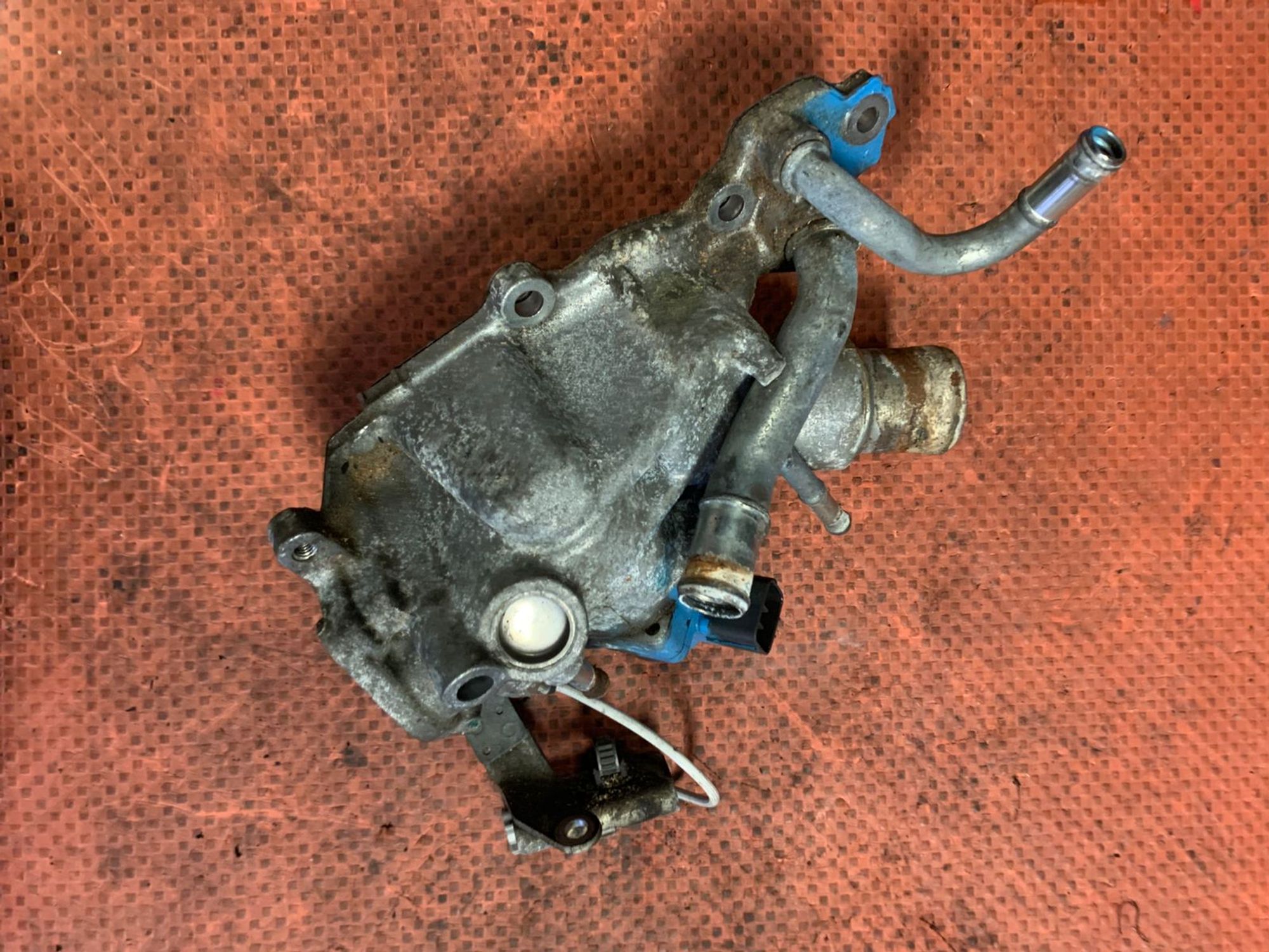 https://gcs.partsauto.market/rn-stockpro.appspot.com/thmbs/userImages/4bc412e58a1c6cab6d9447373f981aa7/part/2ee725d7-1375-4b43-b18b-8afeec4c944b_1747656672153.jpg